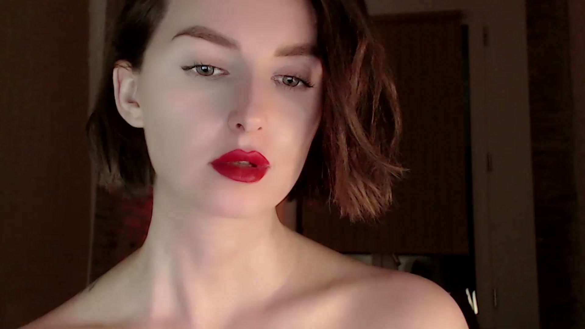 Gallery image thumbnail from Red_Lips_Girl's myfreecams stream on, 07/18/2023, 24:03 image 2 of 20