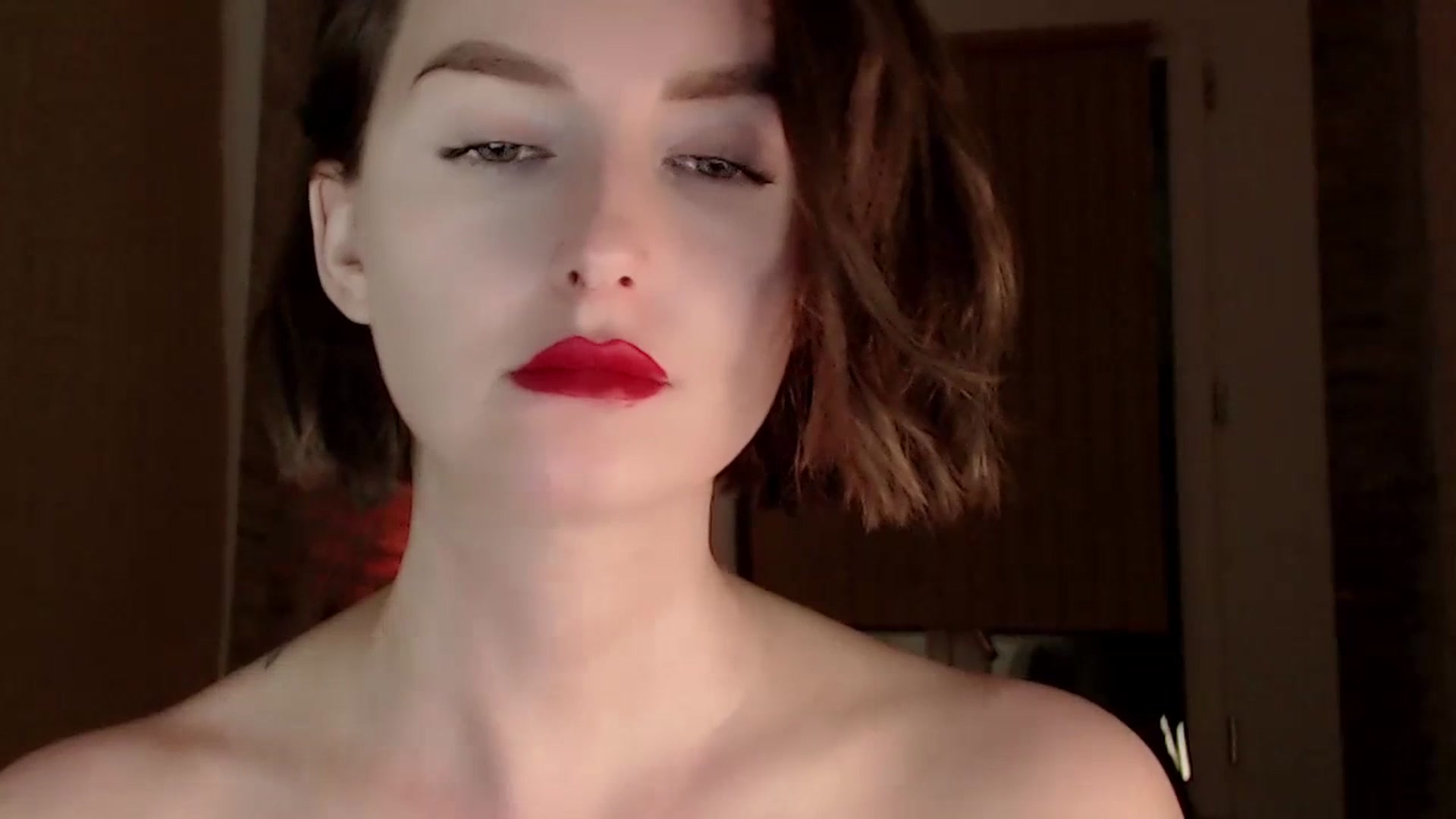 Gallery image thumbnail from Red_Lips_Girl's myfreecams stream on, 07/18/2023, 24:03 image 4 of 20