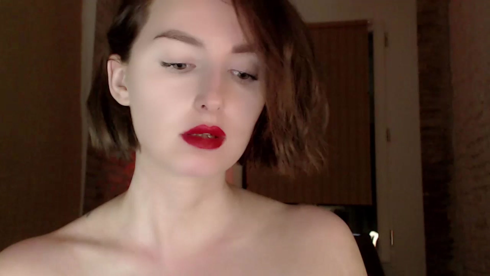Gallery image thumbnail from Red_Lips_Girl's myfreecams stream on, 07/18/2023, 24:03 image 20 of 20