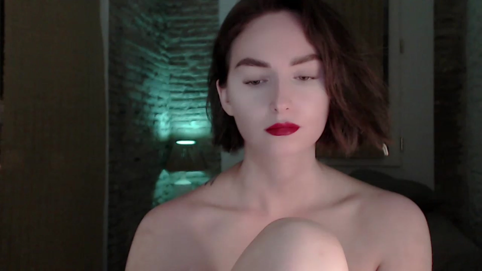 Gallery image thumbnail from Red_Lips_Girl's myfreecams stream on, 07/20/2023, 21:52 image 10 of 20