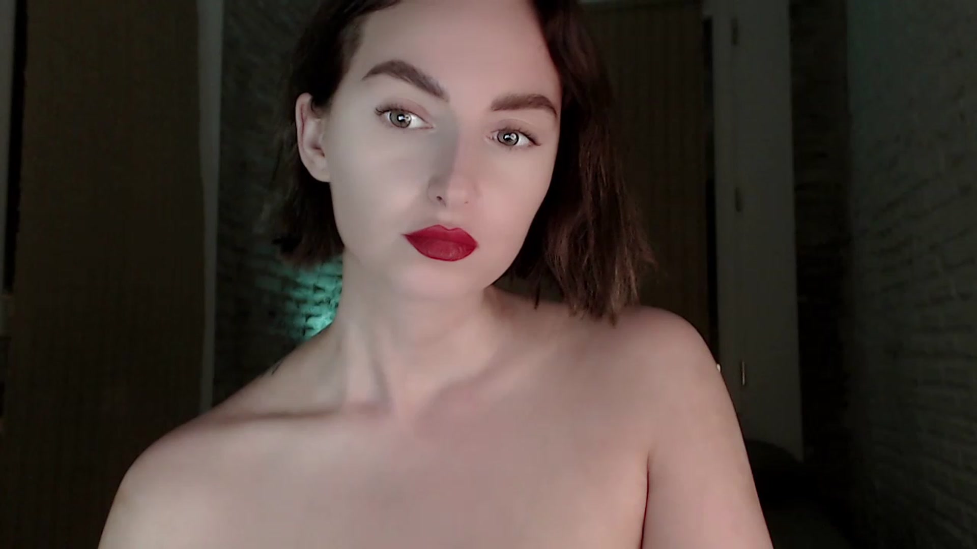 Gallery image thumbnail from Red_Lips_Girl's myfreecams stream on, 07/20/2023, 23:42 image 9 of 20