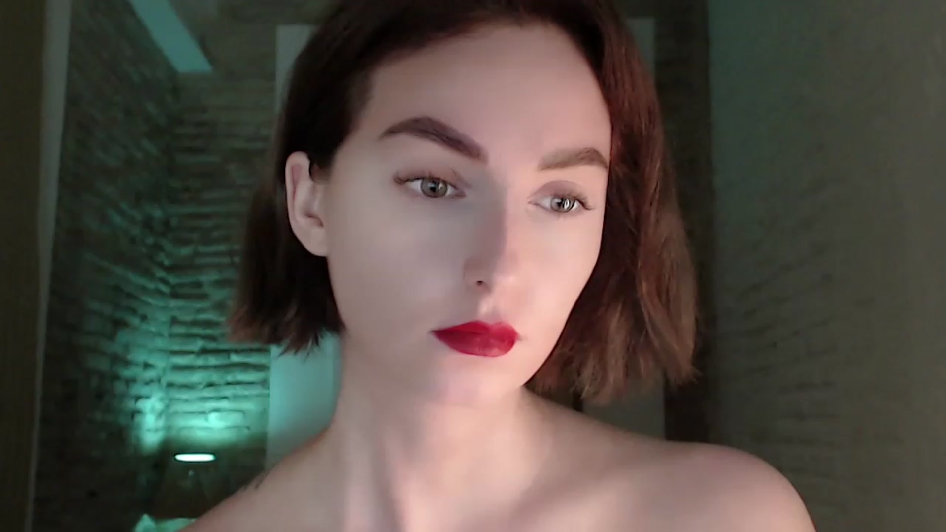 Gallery image thumbnail from Red_Lips_Girl's myfreecams stream on, 07/21/2023, 01:00 image 18 of 20
