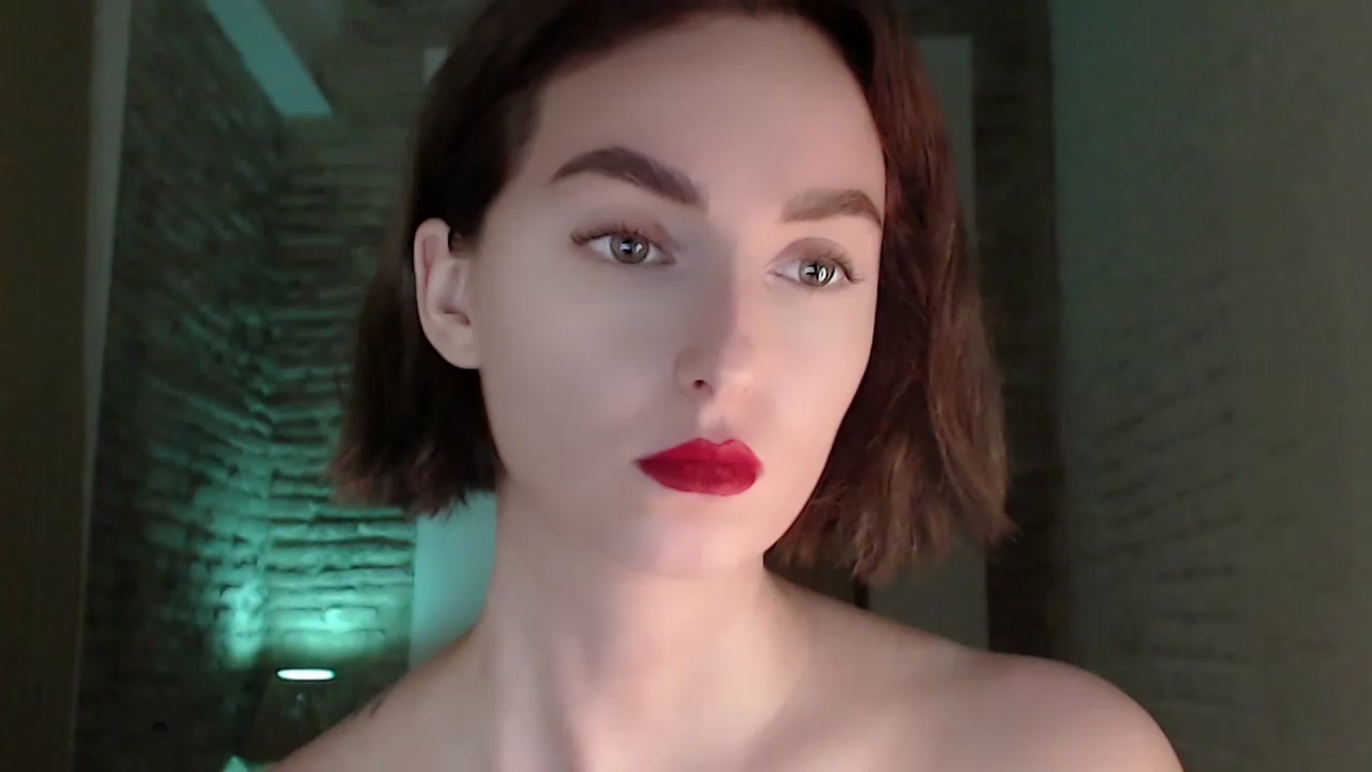 Gallery image thumbnail from Red_Lips_Girl's myfreecams stream on, 07/21/2023, 01:00 image 16 of 20
