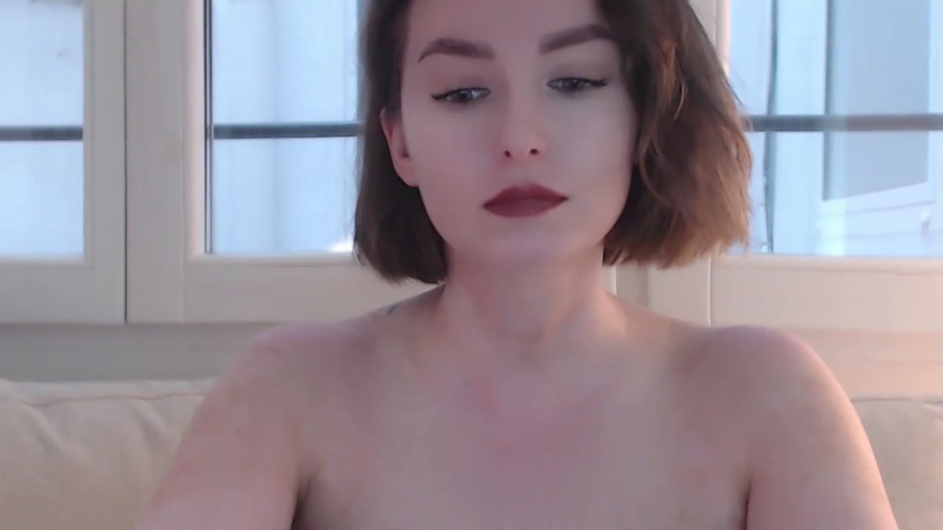 Gallery image thumbnail from Red_Lips_Girl's myfreecams stream on, 07/30/2023, 16:14 image 5 of 20