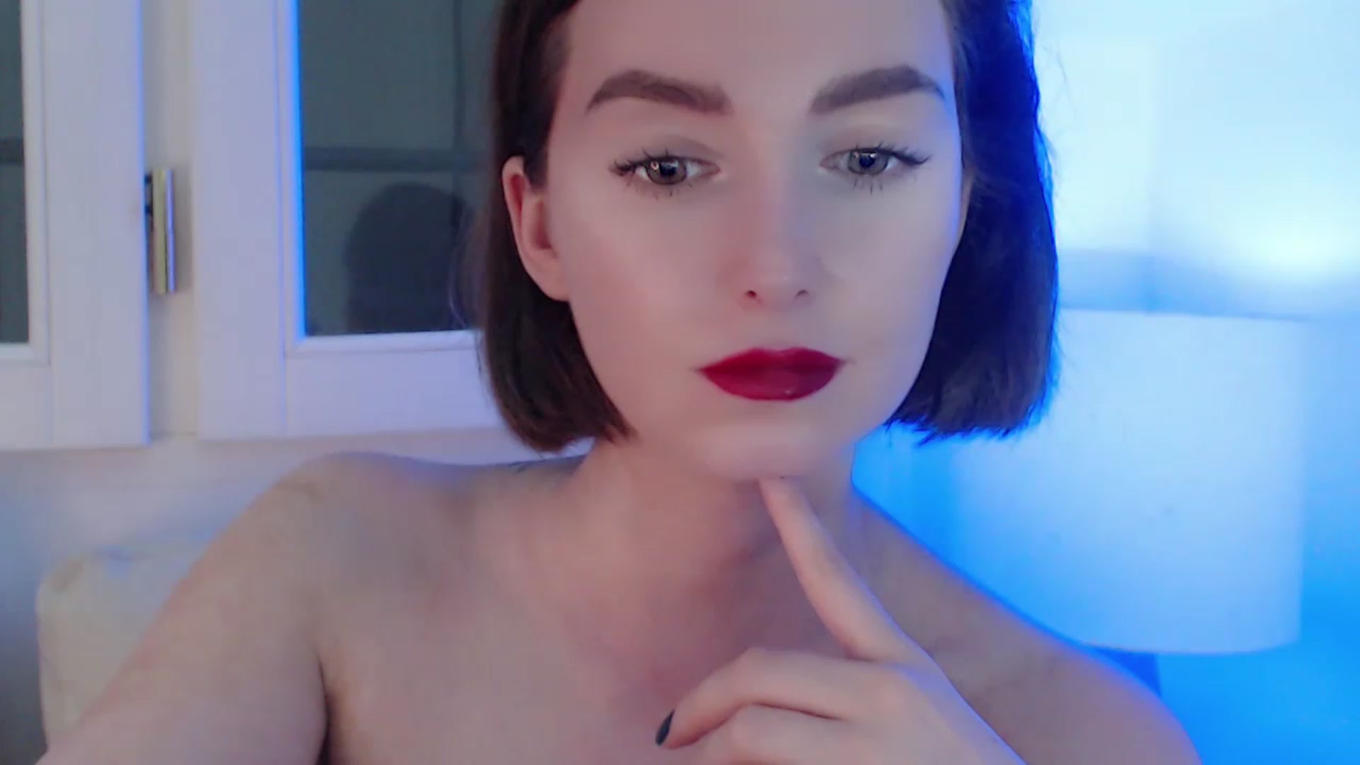 Gallery image thumbnail from Red_Lips_Girl's myfreecams stream on, 08/03/2023, 24:49 image 18 of 20