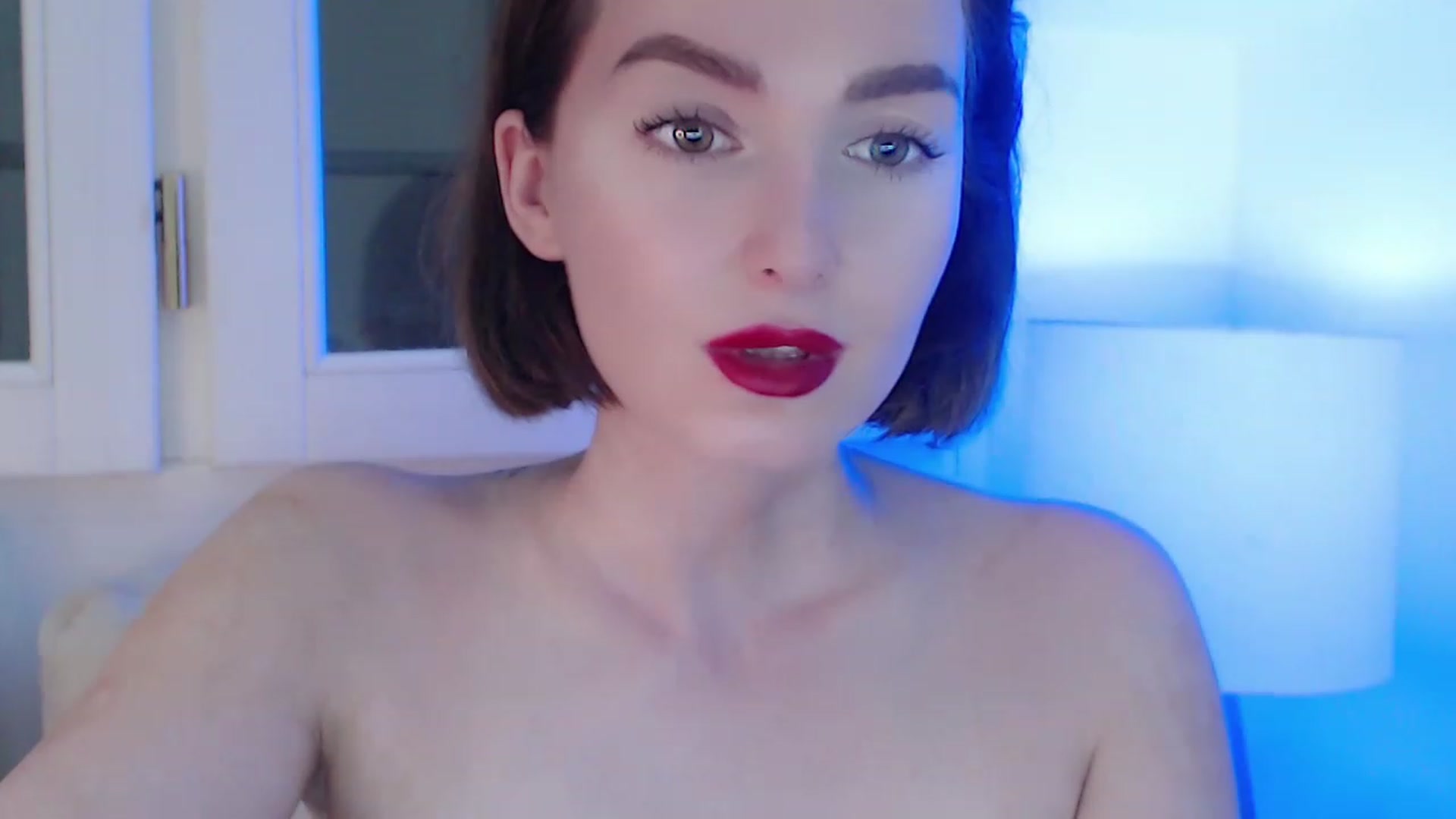 Gallery image thumbnail from Red_Lips_Girl's myfreecams stream on, 08/03/2023, 24:49 image 17 of 20