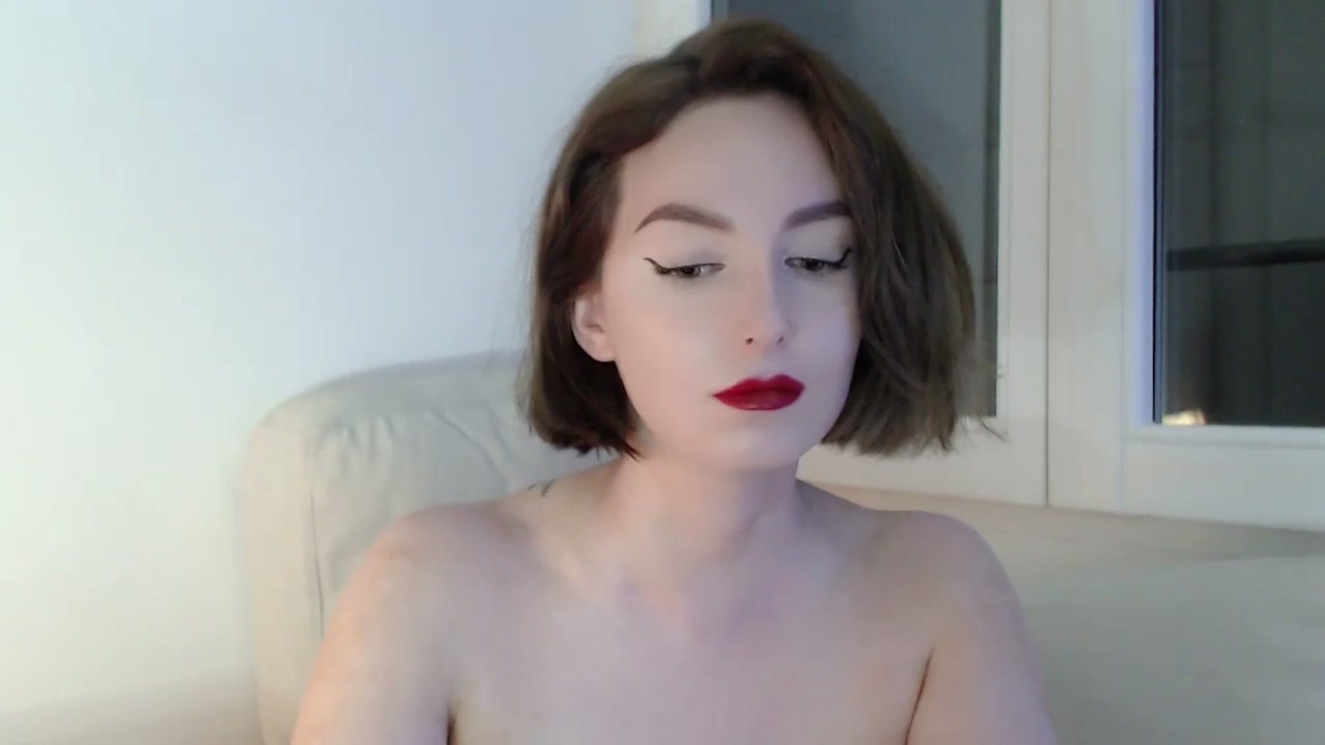 Gallery image thumbnail from Red_Lips_Girl's myfreecams stream on, 08/03/2023, 22:42 image 7 of 20