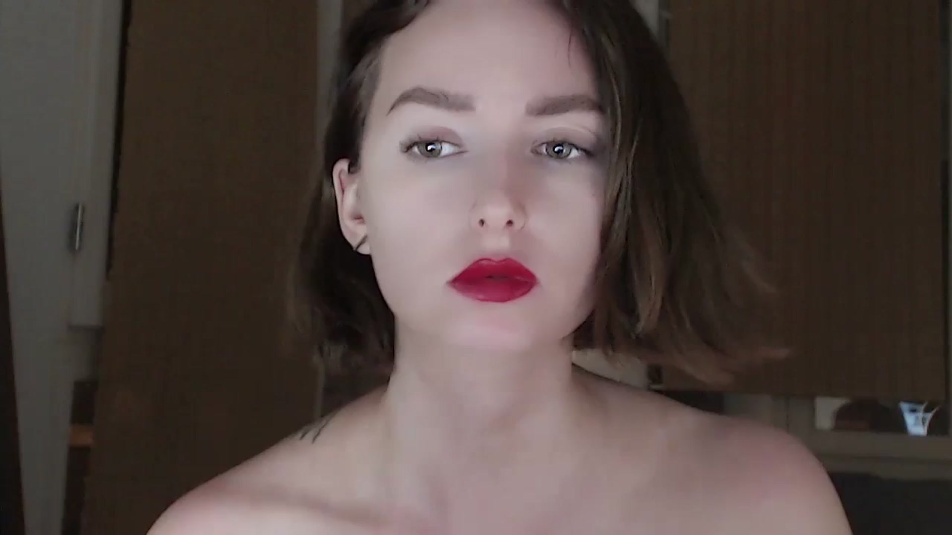 Gallery image thumbnail from Red_Lips_Girl's myfreecams stream on, 08/20/2023, 01:17 image 15 of 20