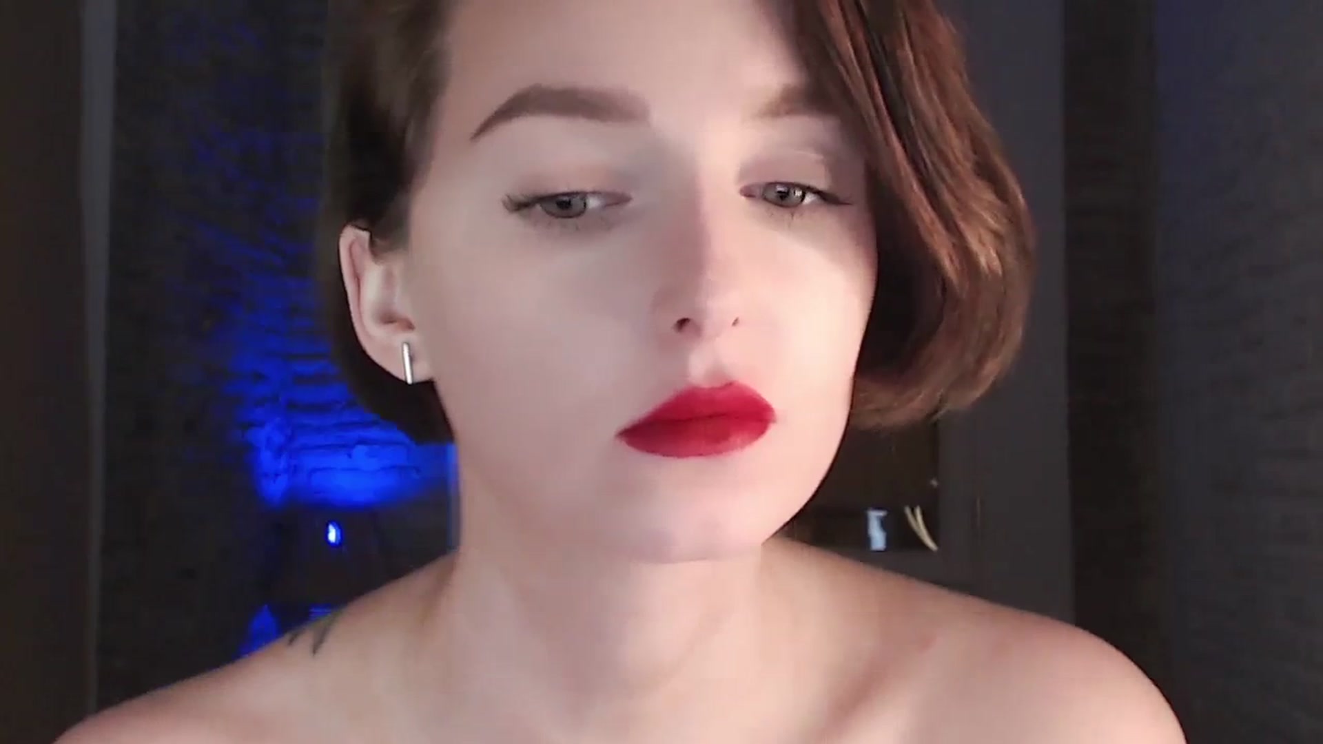 Gallery image thumbnail from Red_Lips_Girl's myfreecams stream on, 08/30/2023, 02:19 image 4 of 20