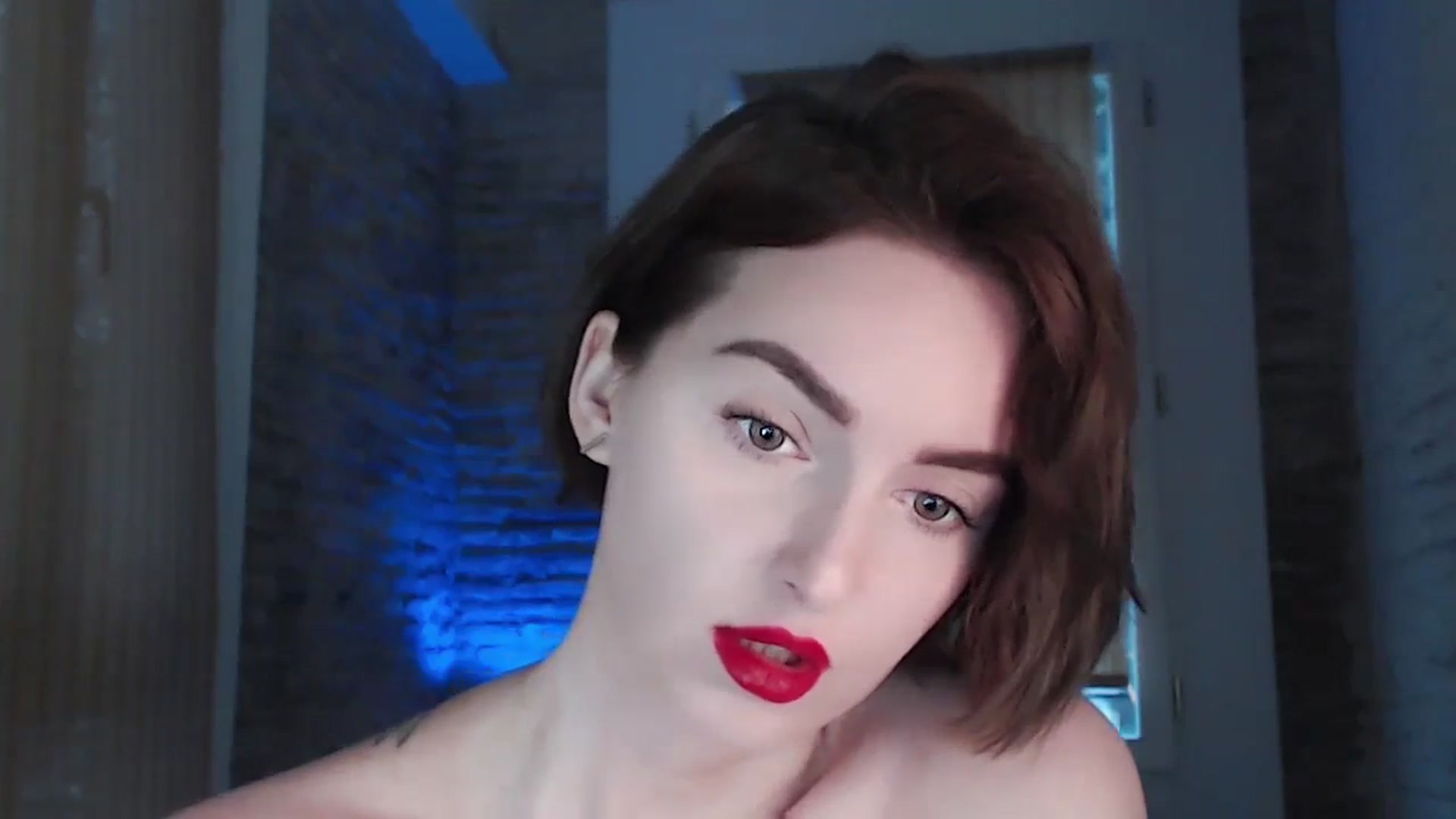 Gallery image thumbnail from Red_Lips_Girl's myfreecams stream on, 09/04/2023, 18:25 image 5 of 20