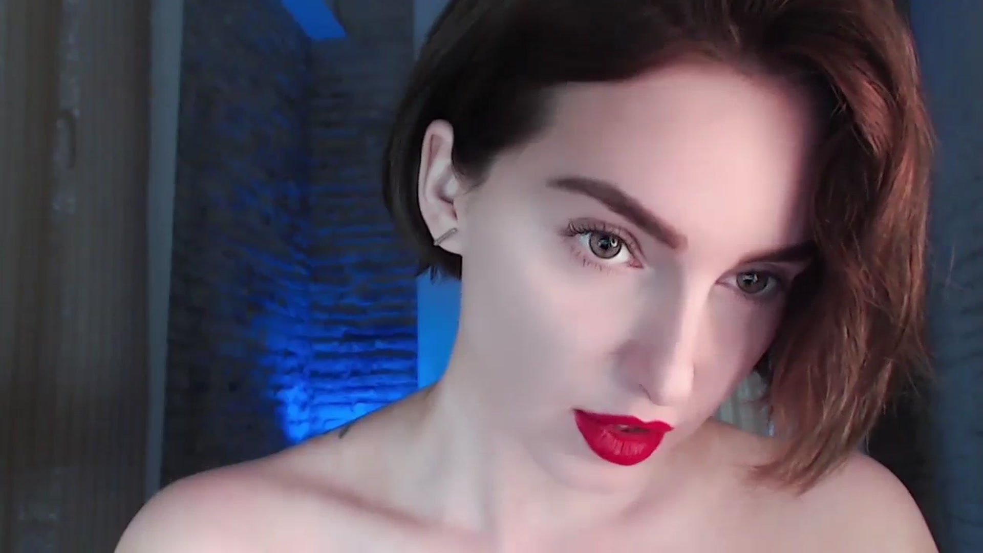 Gallery image thumbnail from Red_Lips_Girl's myfreecams stream on, 09/04/2023, 18:25 image 4 of 20