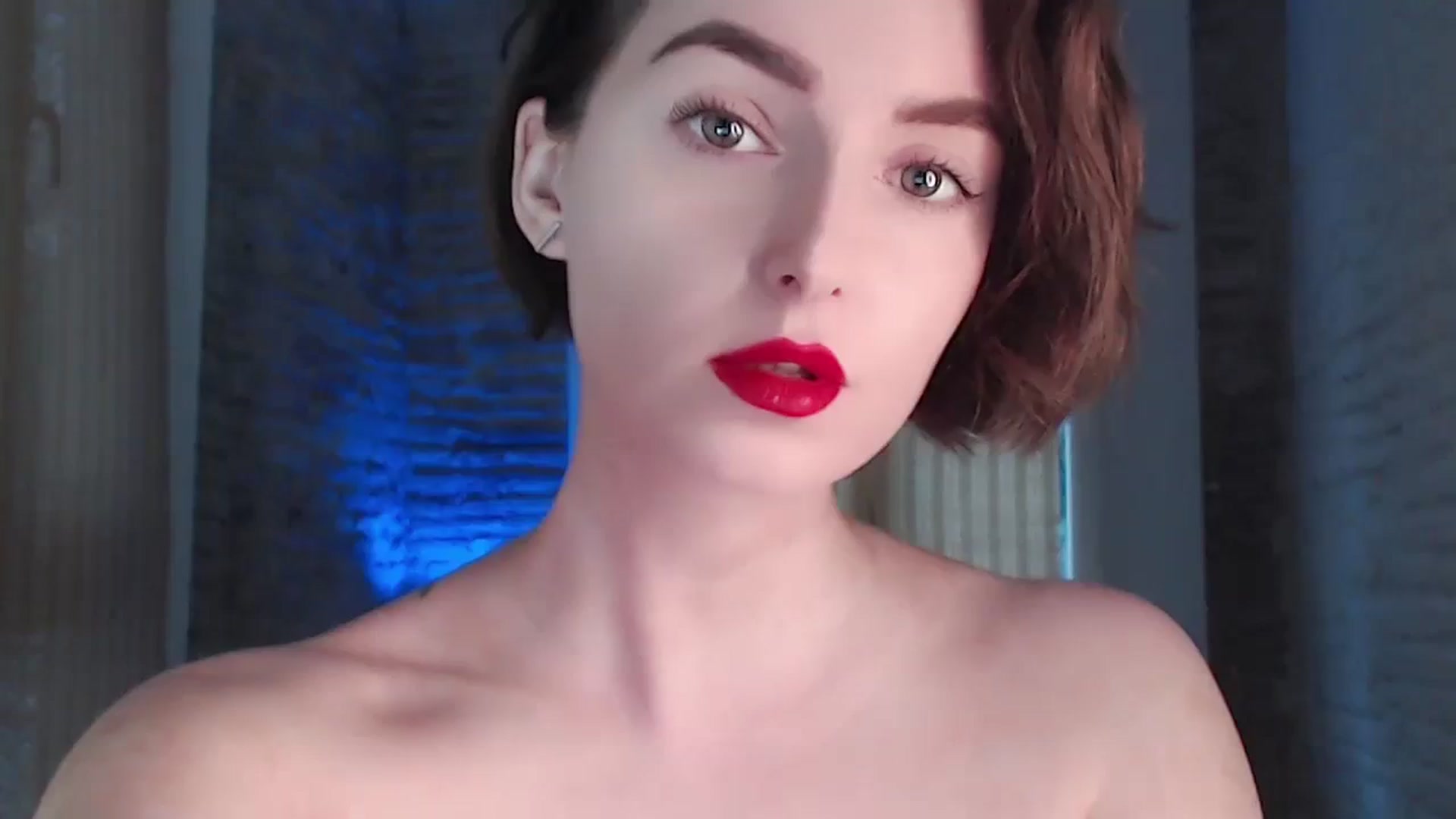 Gallery image thumbnail from Red_Lips_Girl's myfreecams stream on, 09/04/2023, 18:25 image 1 of 20