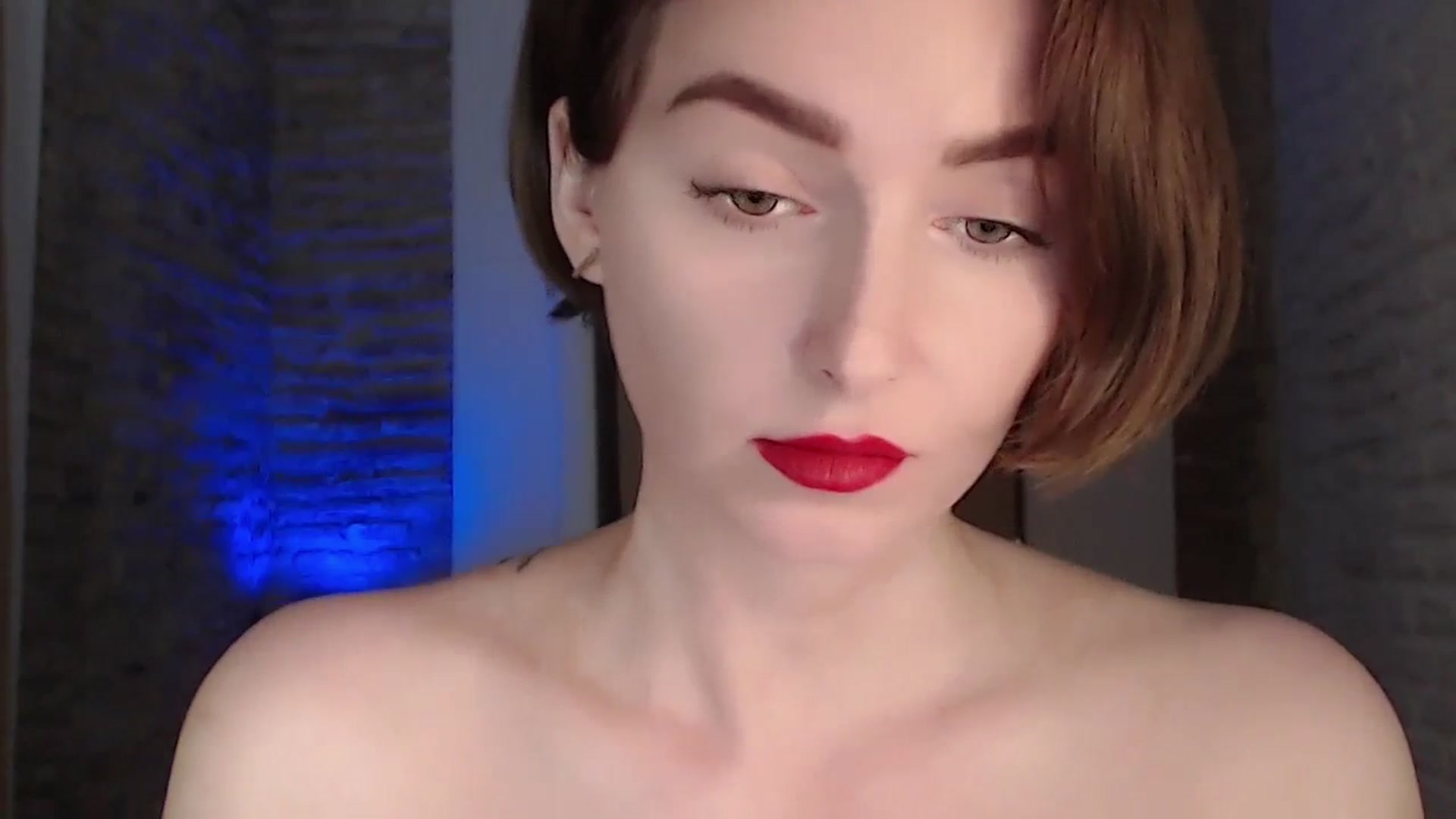 Gallery image thumbnail from Red_Lips_Girl's myfreecams stream on, 09/04/2023, 22:09 image 11 of 20