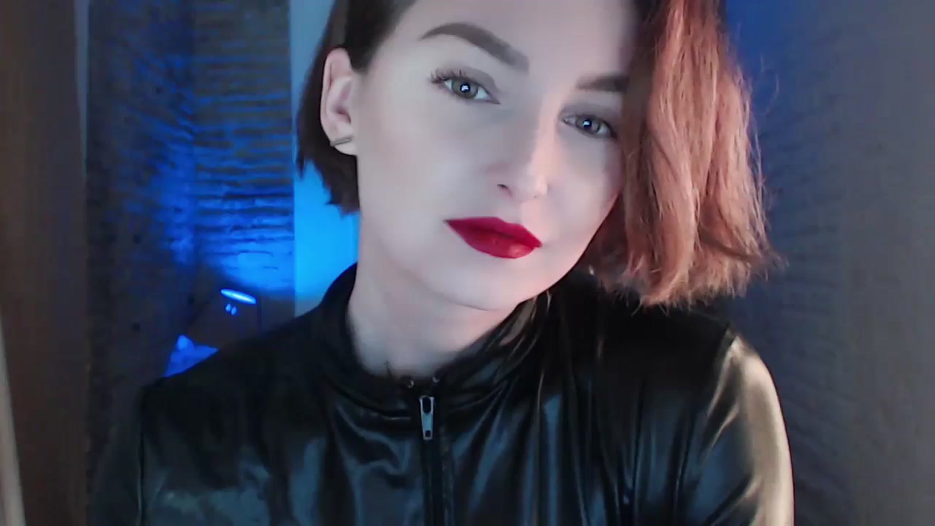 Gallery image thumbnail from Red_Lips_Girl's myfreecams stream on, 09/12/2023, 19:33 image 1 of 20