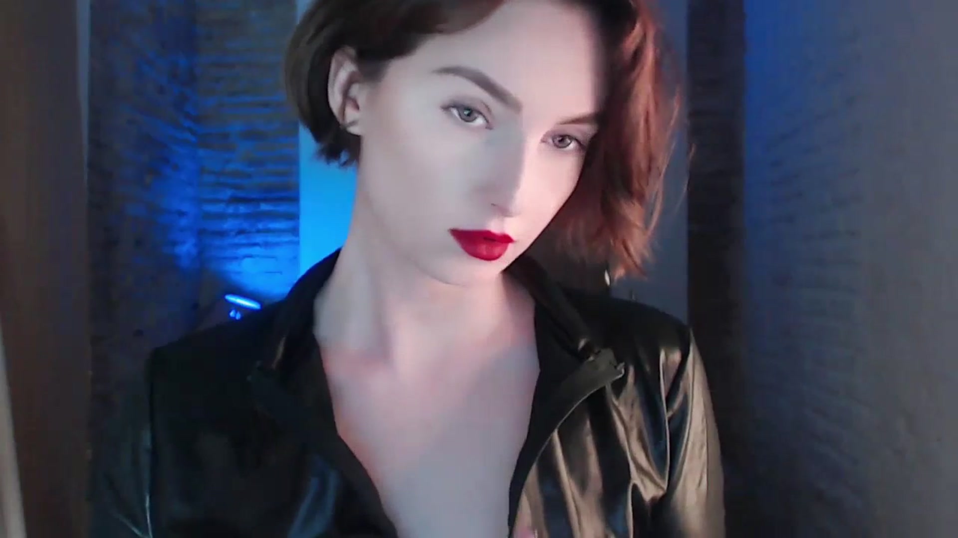Gallery image thumbnail from Red_Lips_Girl's myfreecams stream on, 09/12/2023, 19:33 image 2 of 20