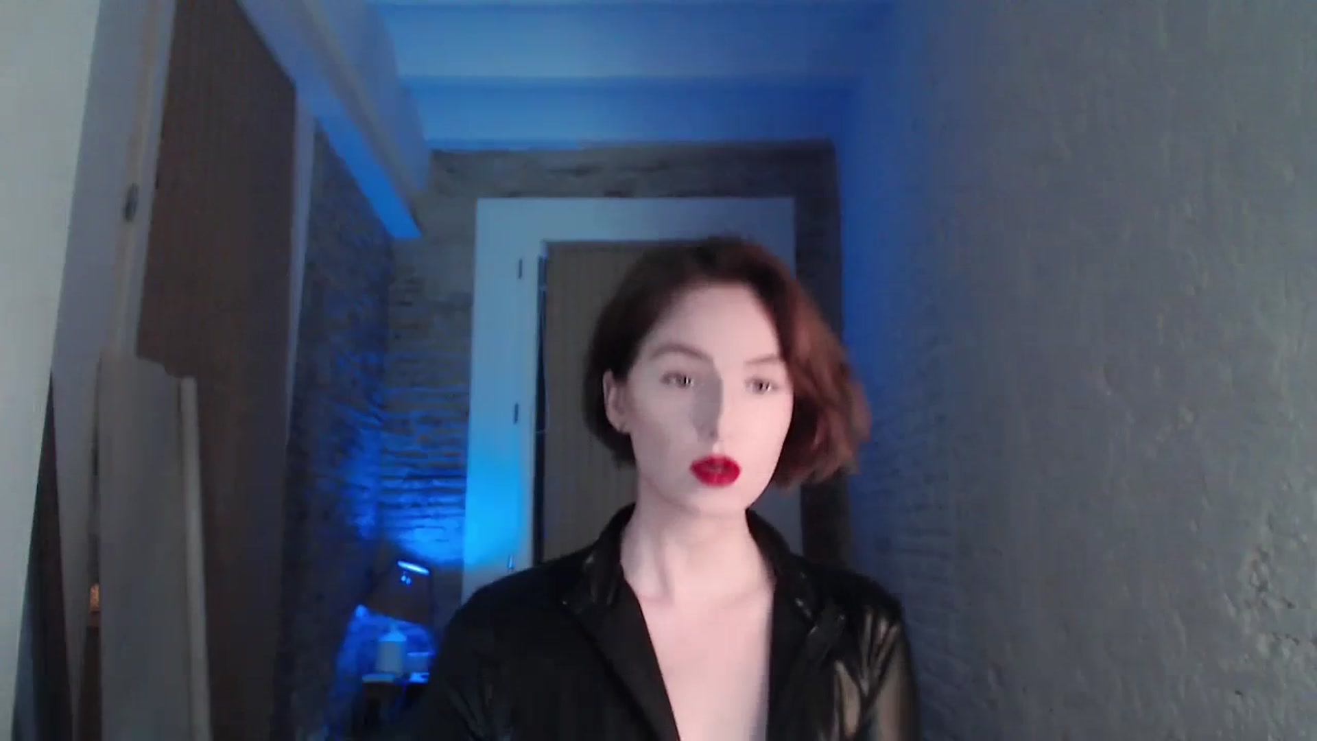 Gallery image thumbnail from Red_Lips_Girl's myfreecams stream on, 09/12/2023, 19:33 image 6 of 20