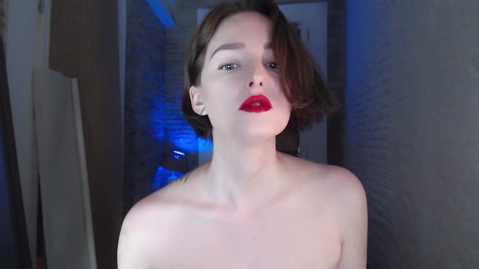 Gallery image thumbnail from Red_Lips_Girl's myfreecams stream on, 09/12/2023, 19:51 image 12 of 20