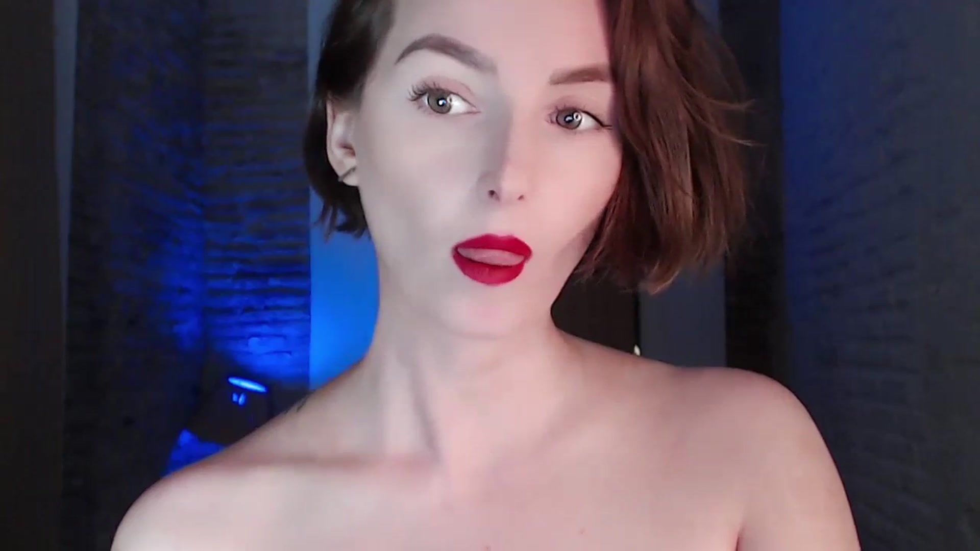 Gallery image thumbnail from Red_Lips_Girl's myfreecams stream on, 09/12/2023, 21:07 image 18 of 20