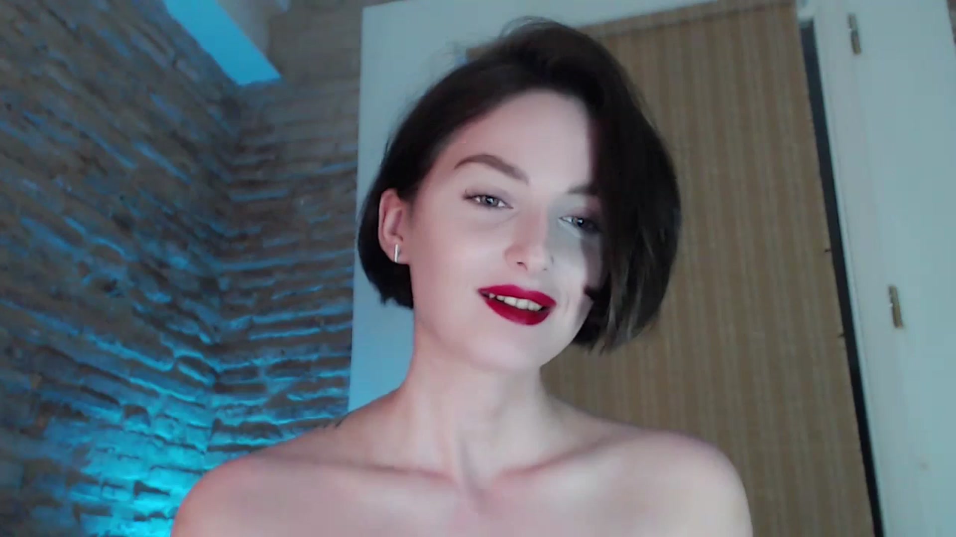 Gallery image thumbnail from Red_Lips_Girl's myfreecams stream on, 09/14/2023, 23:20 image 16 of 20