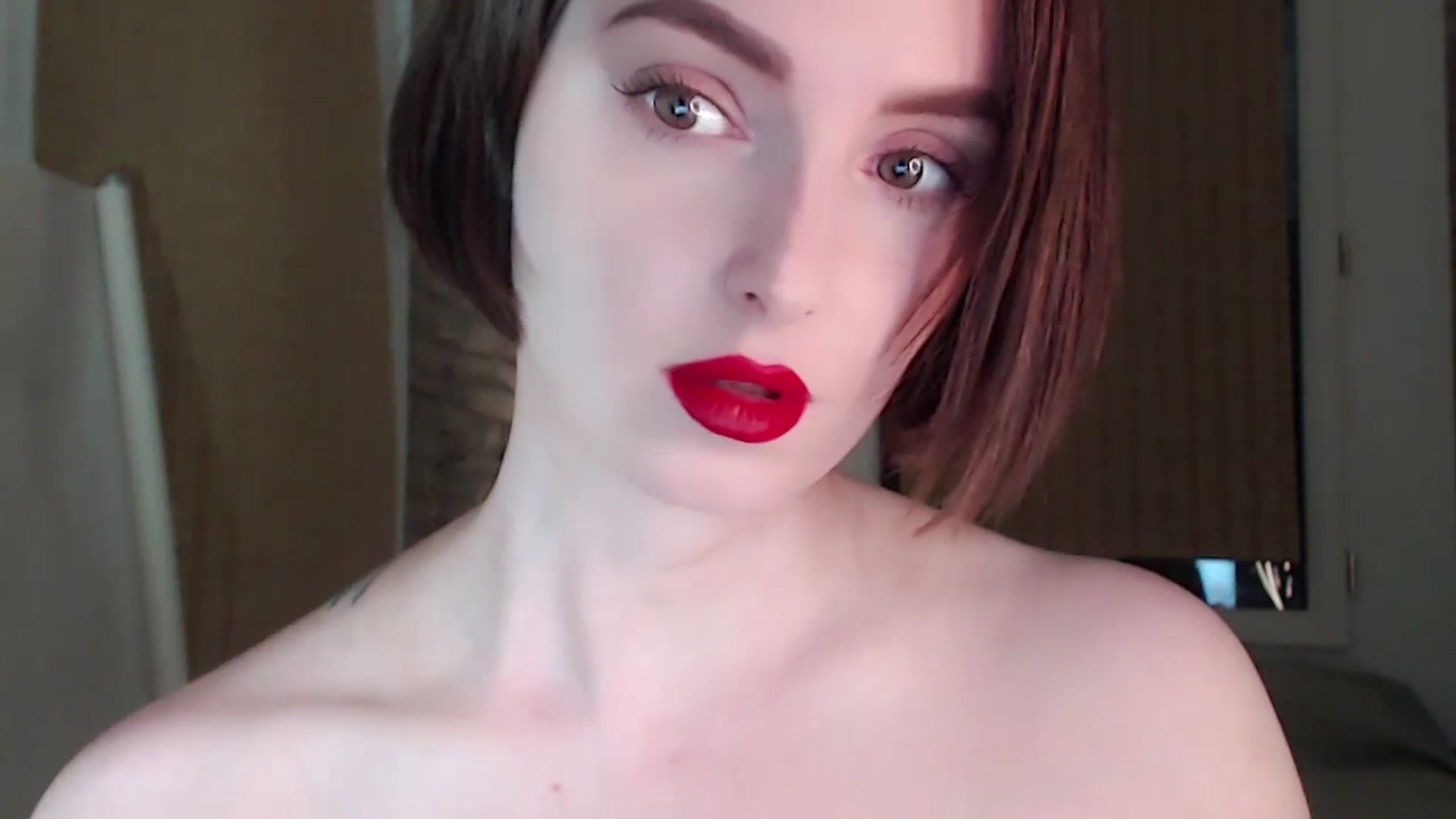 Gallery image thumbnail from Red_Lips_Girl's myfreecams stream on, 09/28/2023, 21:16 image 6 of 20