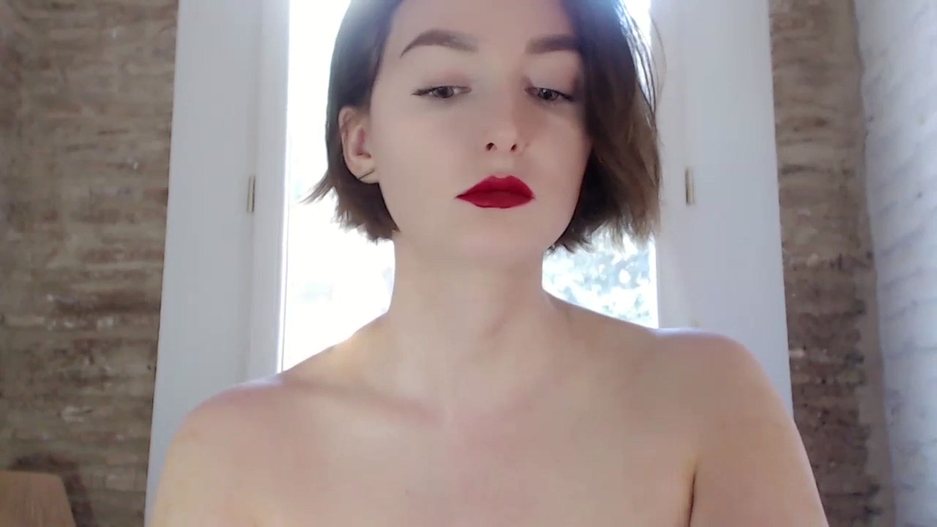 Gallery image thumbnail from Red_Lips_Girl's myfreecams stream on, 10/04/2023, 15:53 image 14 of 20