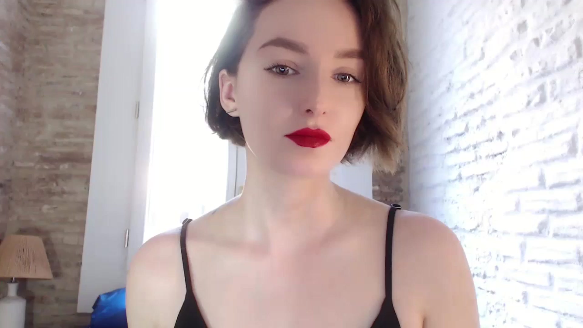 Gallery image thumbnail from Red_Lips_Girl's myfreecams stream on, 10/04/2023, 15:53 image 1 of 20