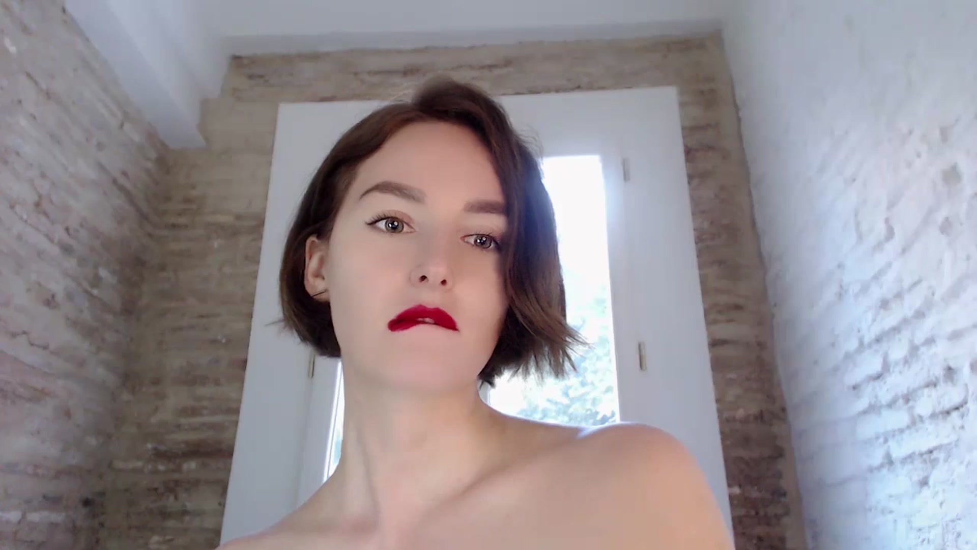 Gallery image thumbnail from Red_Lips_Girl's myfreecams stream on, 10/04/2023, 16:28 image 7 of 20