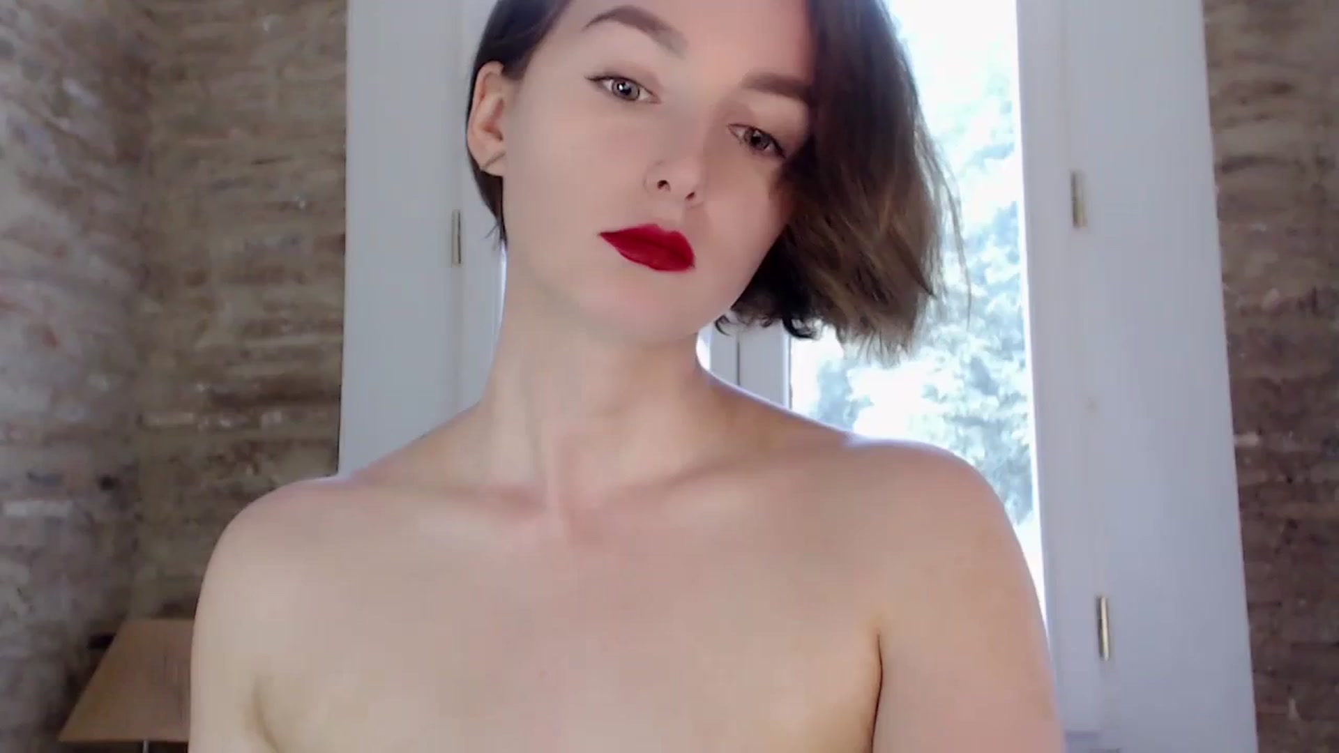 Gallery image thumbnail from Red_Lips_Girl's myfreecams stream on, 10/04/2023, 16:28 image 18 of 20