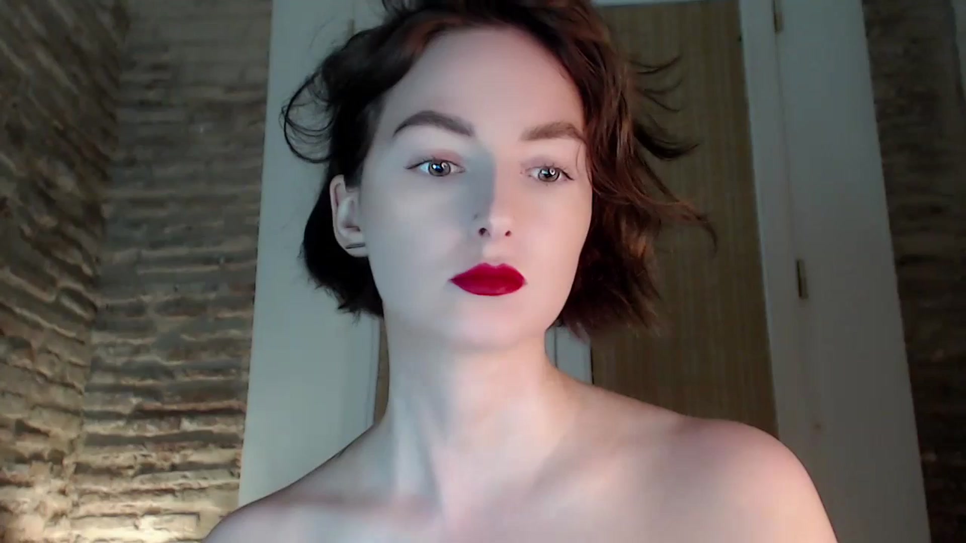 Gallery image thumbnail from Red_Lips_Girl's myfreecams stream on, 10/09/2023, 19:19 image 1 of 20
