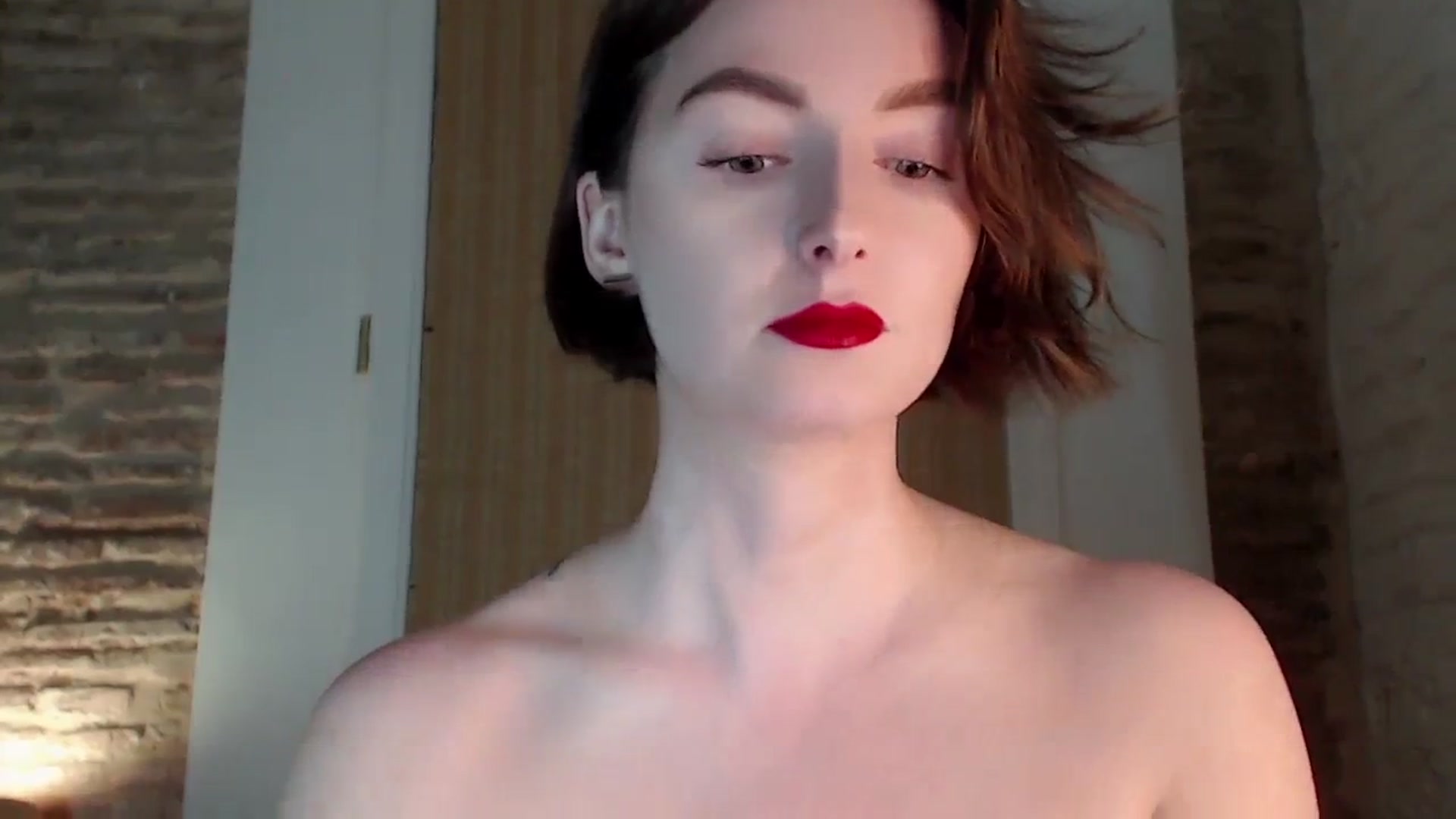 Gallery image thumbnail from Red_Lips_Girl's myfreecams stream on, 10/09/2023, 19:19 image 3 of 20