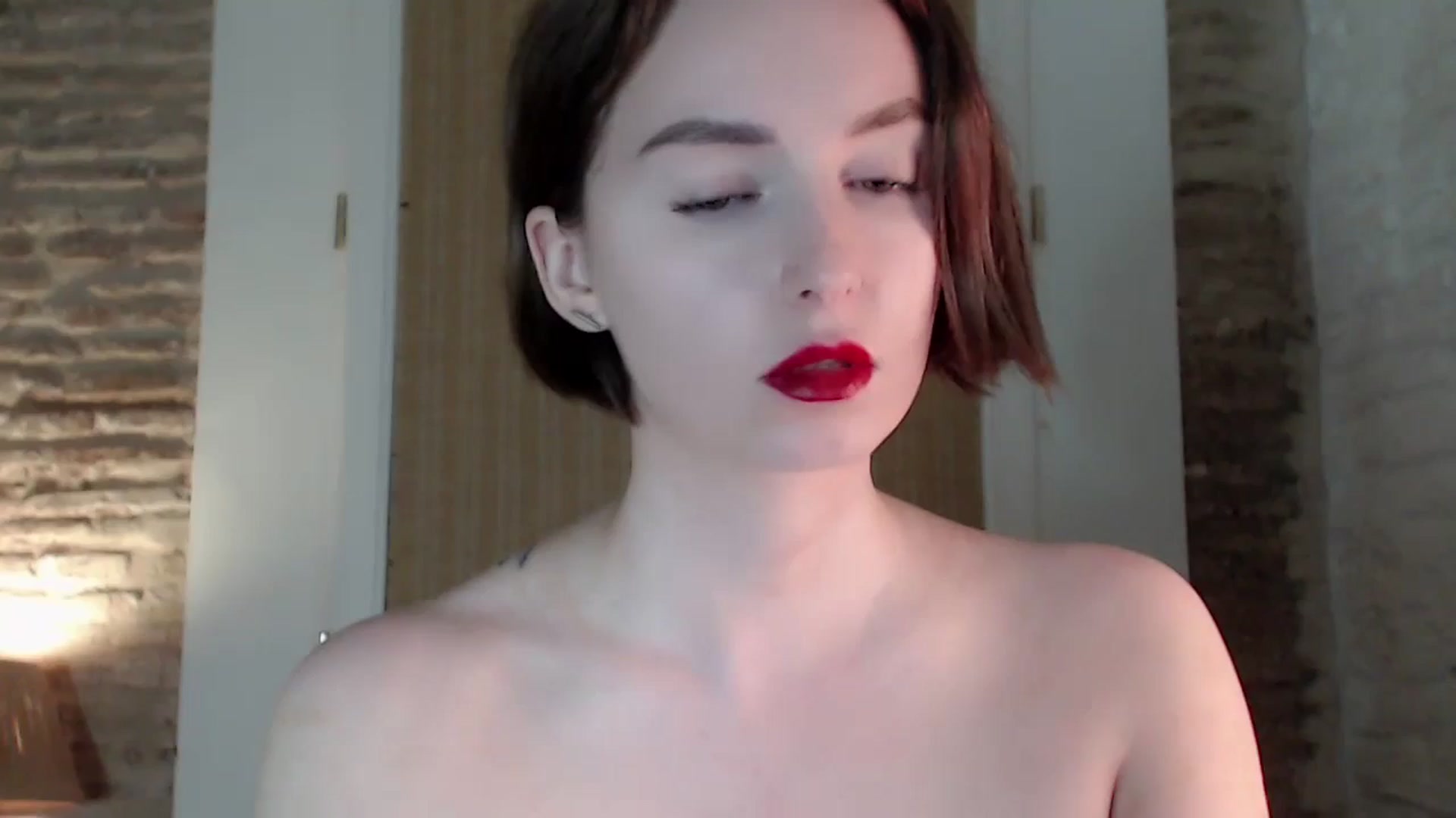 Gallery image thumbnail from Red_Lips_Girl's myfreecams stream on, 10/10/2023, 23:13 image 20 of 20