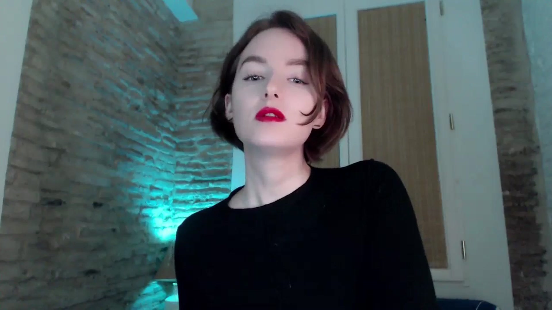 Gallery image thumbnail from Red_Lips_Girl's myfreecams stream on, 10/12/2023, 22:37 image 3 of 20