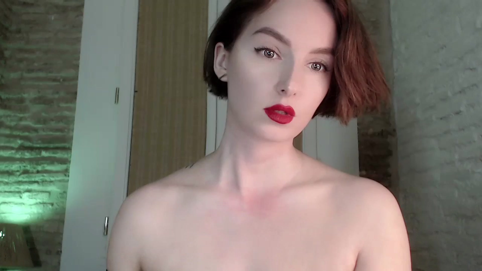 Gallery image thumbnail from Red_Lips_Girl's myfreecams stream on, 10/23/2023, 20:35 image 1 of 20