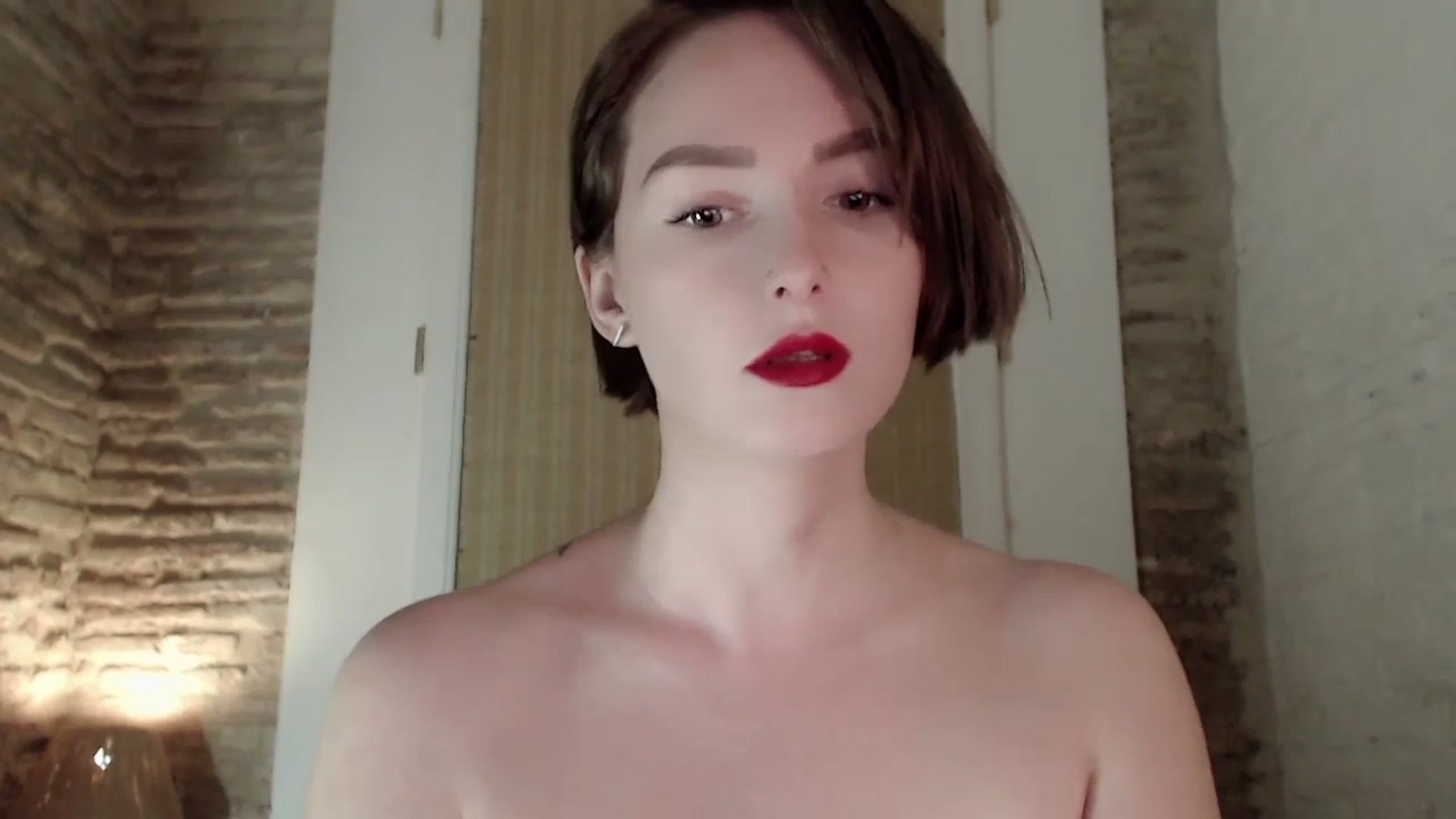 Gallery image thumbnail from Red_Lips_Girl's myfreecams stream on, 10/26/2023, 20:28 image 11 of 20