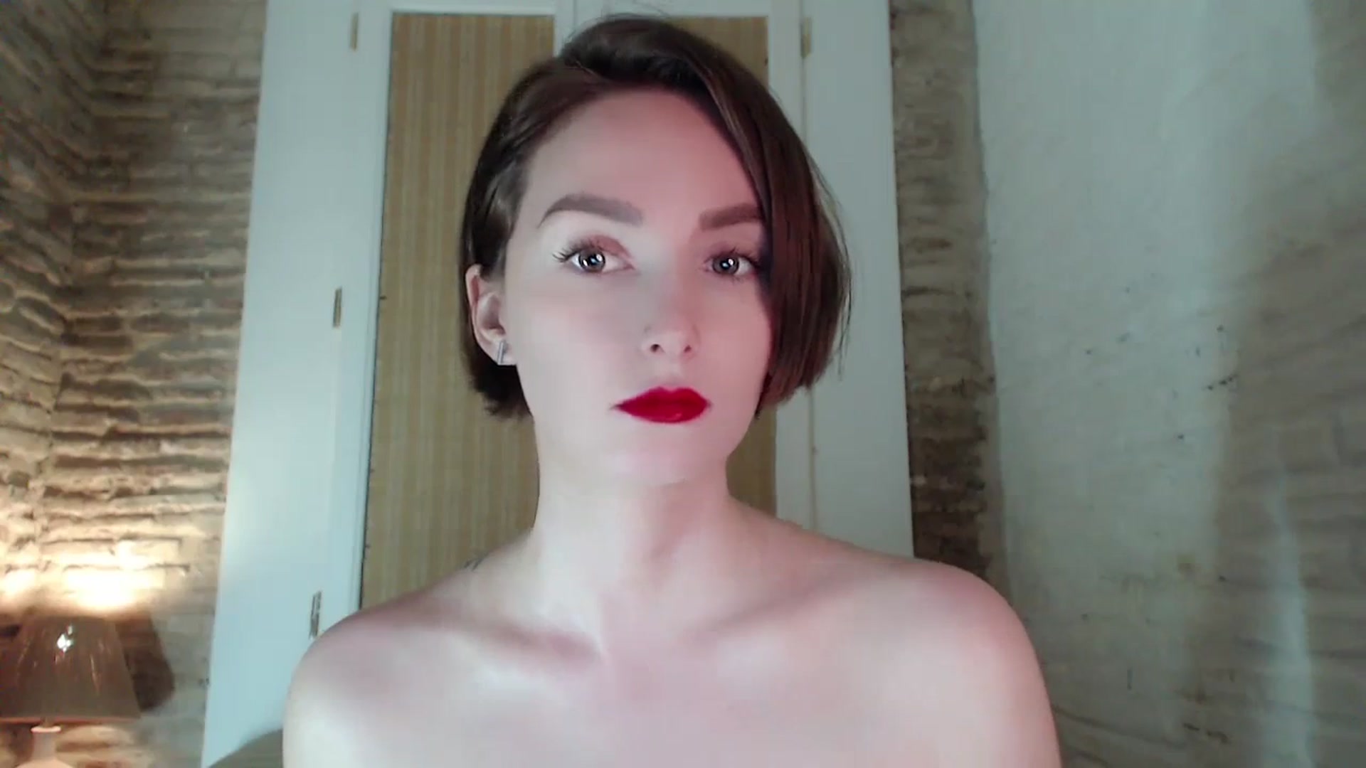Gallery image thumbnail from Red_Lips_Girl's myfreecams stream on, 10/26/2023, 22:50 image 4 of 20