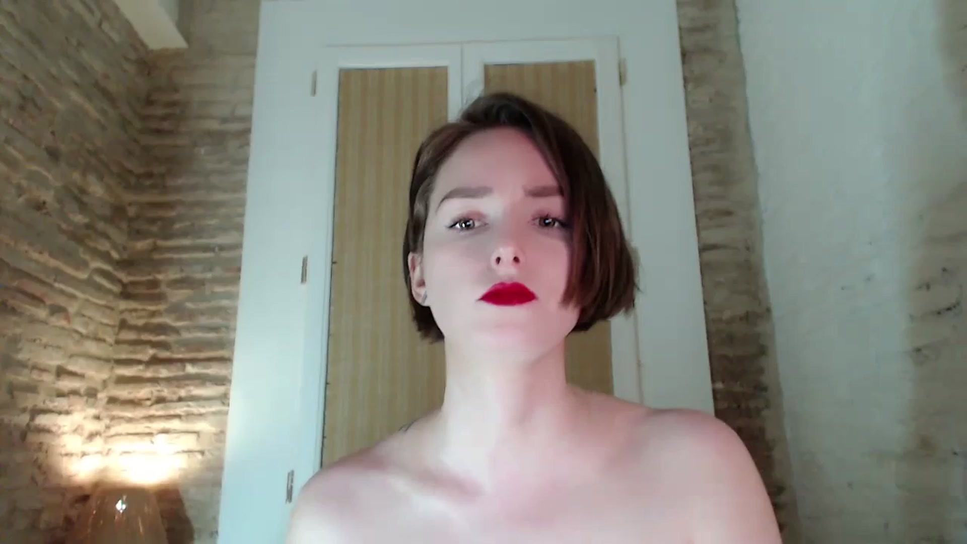 Gallery image thumbnail from Red_Lips_Girl's myfreecams stream on, 10/26/2023, 23:55 image 15 of 20