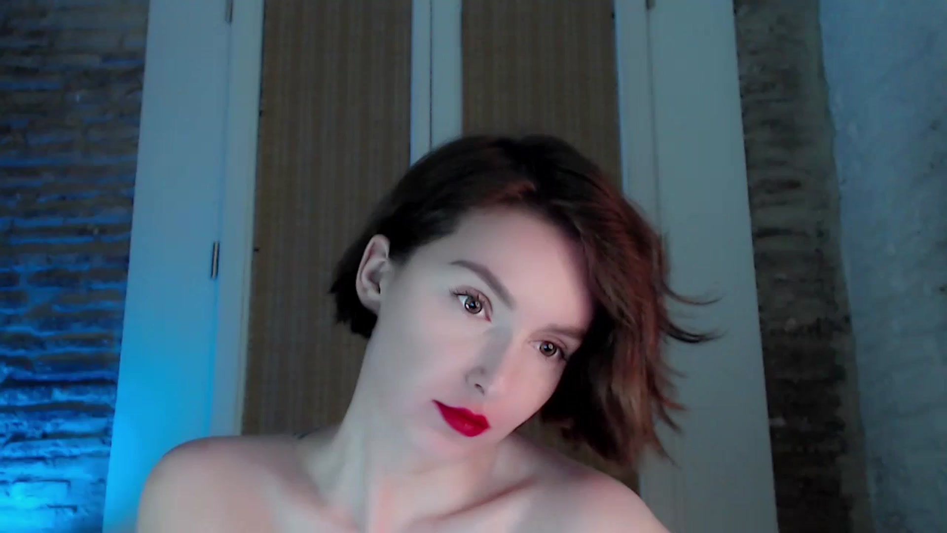 Gallery image thumbnail from Red_Lips_Girl's myfreecams stream on, 11/04/2023, 23:31 image 1 of 20