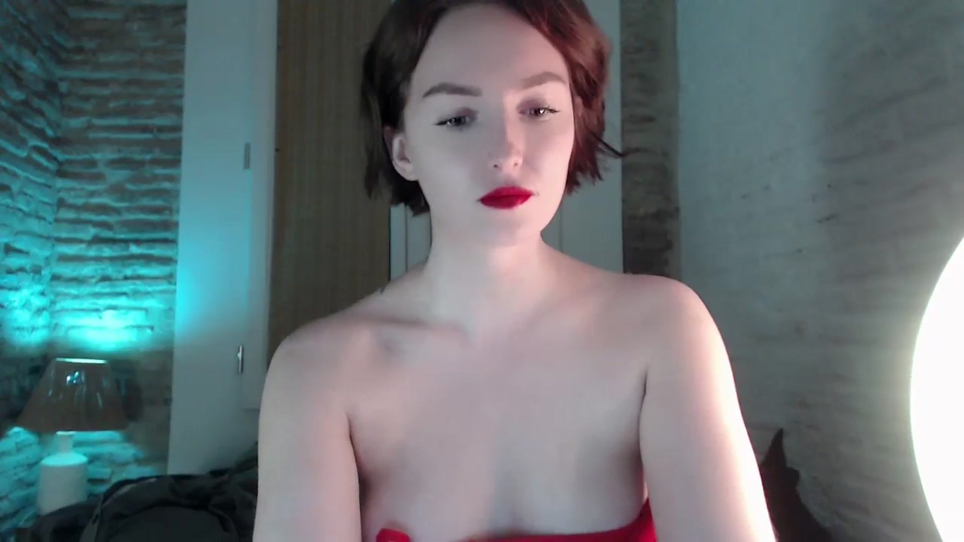 Gallery image thumbnail from Red_Lips_Girl's myfreecams stream on, 11/07/2023, 22:07 image 2 of 20