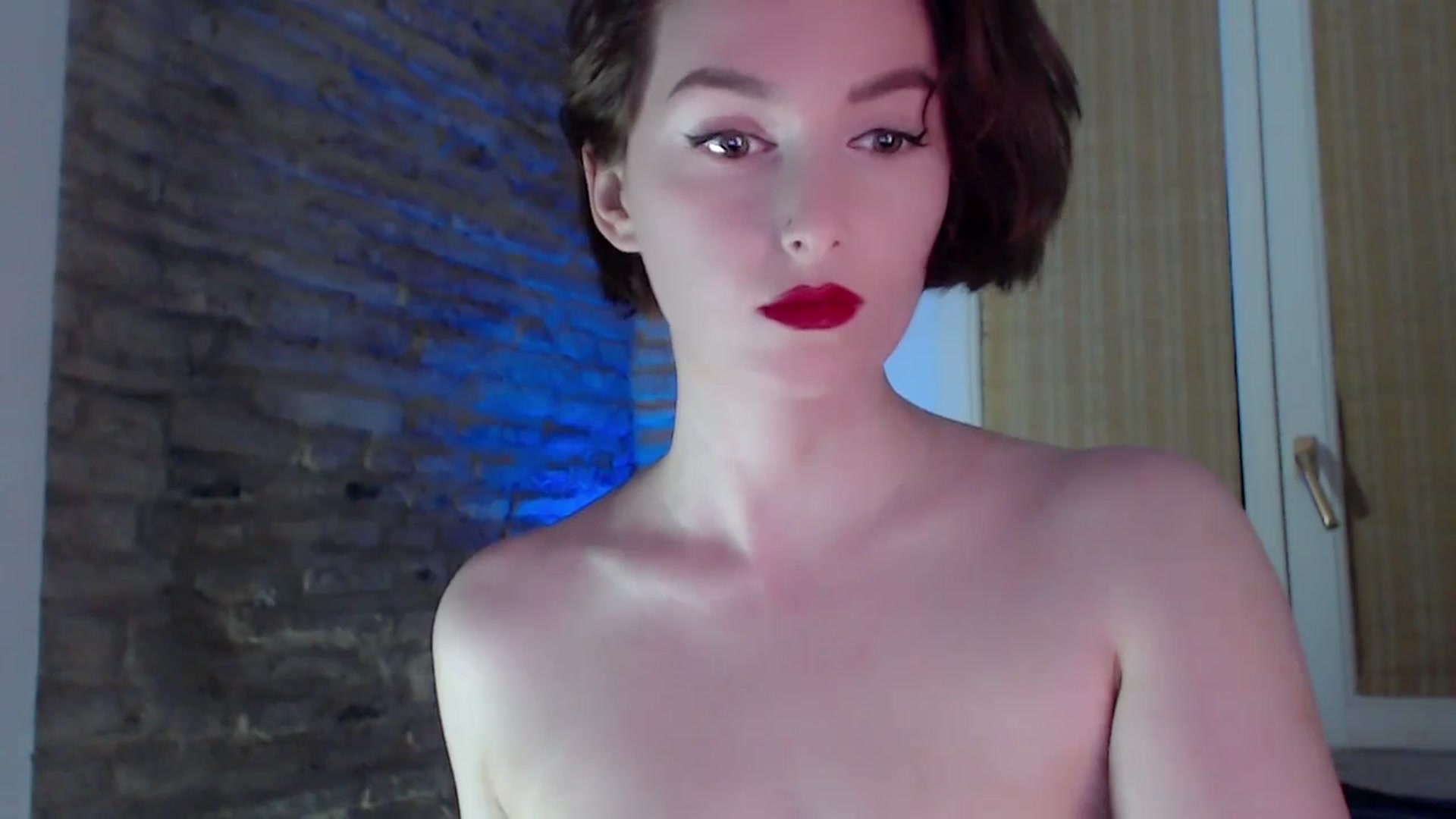 Gallery image thumbnail from Red_Lips_Girl's myfreecams stream on, 11/16/2023, 20:57 image 17 of 20