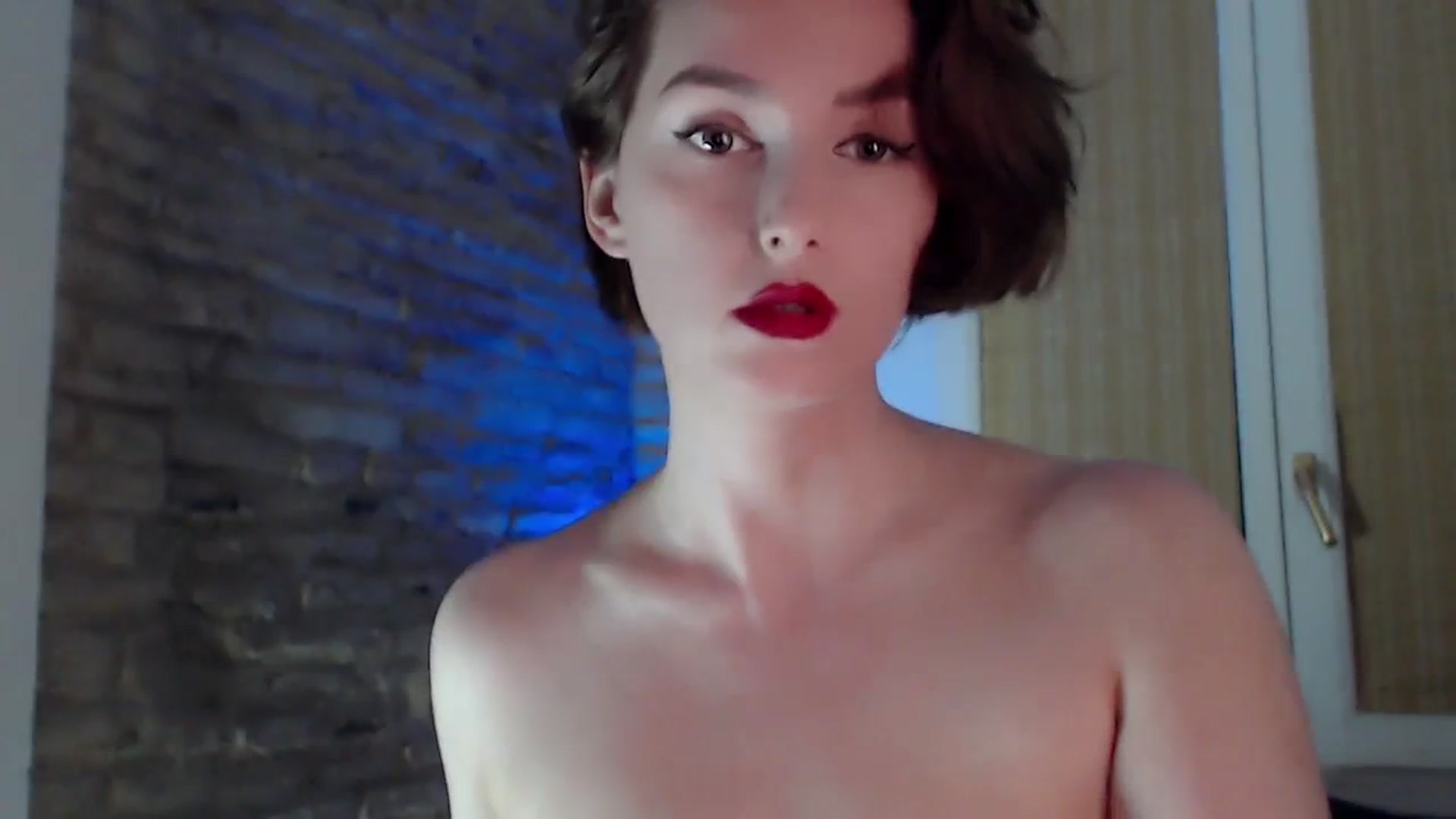 Gallery image thumbnail from Red_Lips_Girl's myfreecams stream on, 11/16/2023, 20:57 image 14 of 20