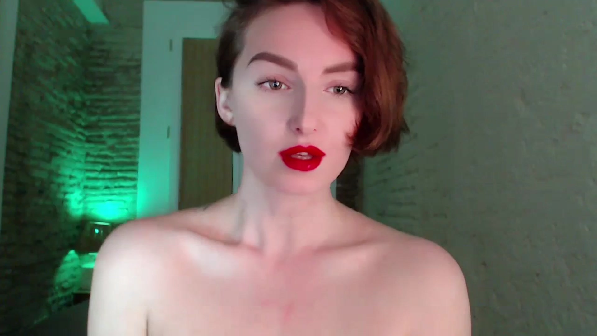 Gallery image thumbnail from Red_Lips_Girl's myfreecams stream on, 11/21/2023, 22:58 image 20 of 20