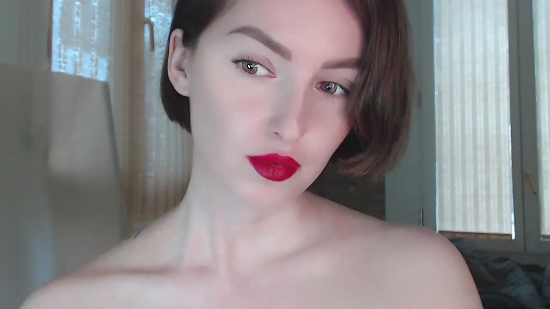 Gallery image thumbnail from Red_Lips_Girl's myfreecams stream on, 11/23/2023, 16:30 image 17 of 20
