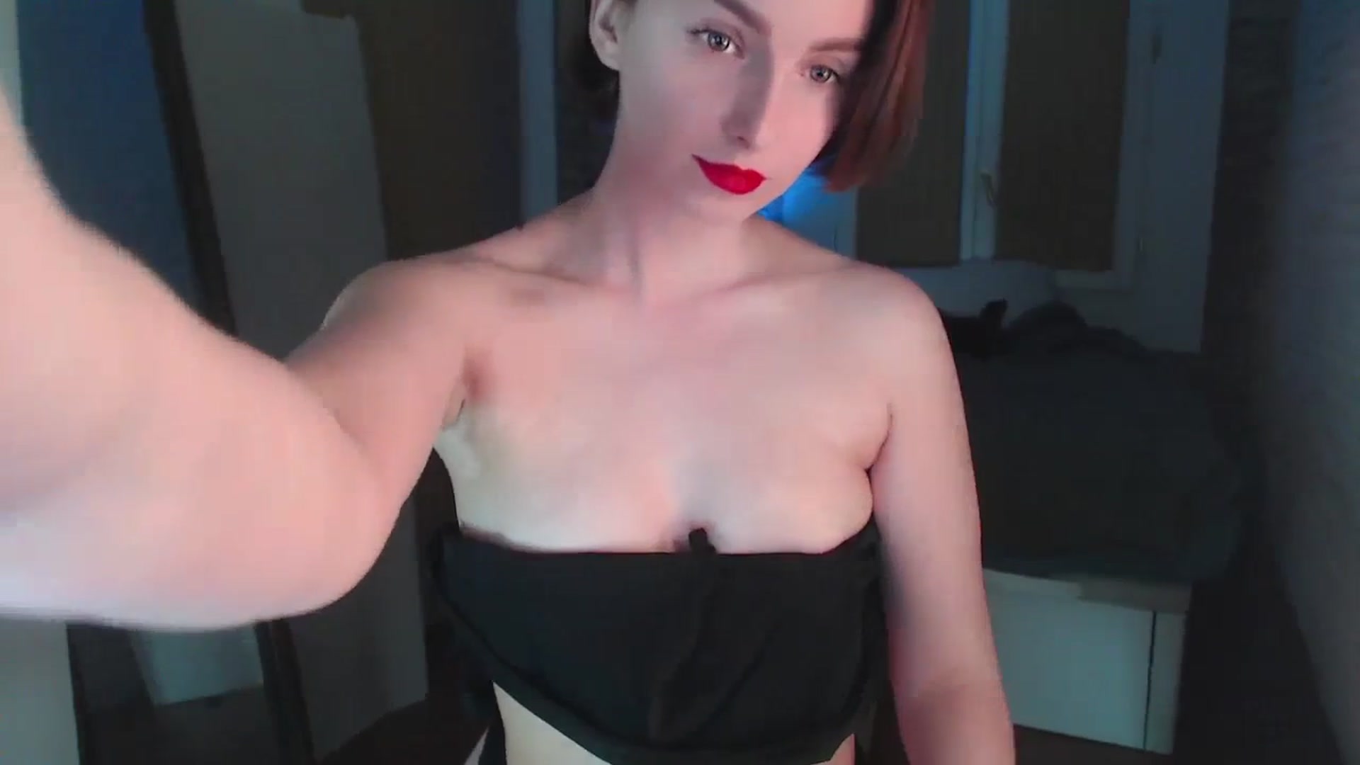 Gallery image thumbnail from Red_Lips_Girl's myfreecams stream on, 11/25/2023, 21:22 image 6 of 20