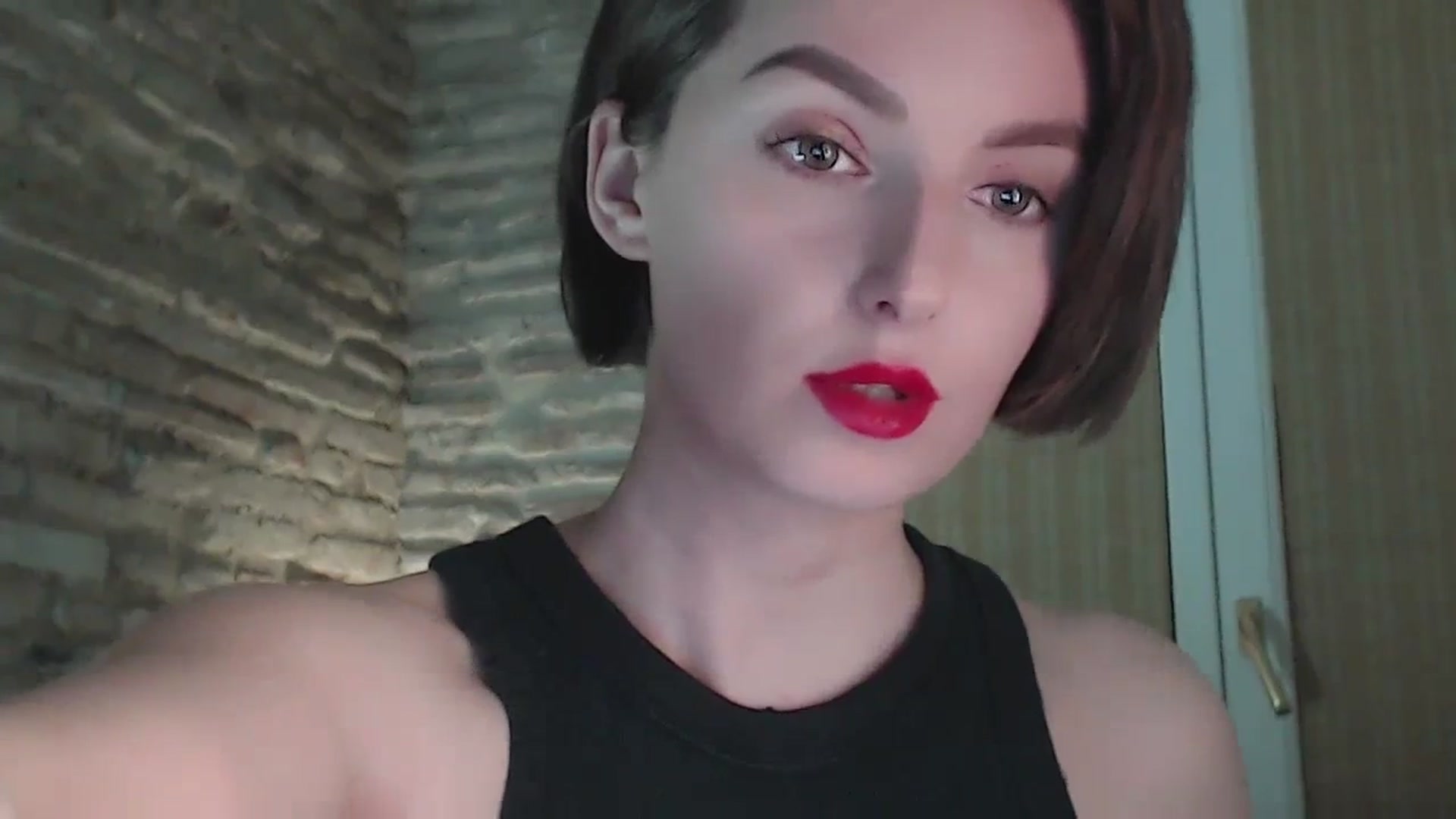 Gallery image thumbnail from Red_Lips_Girl's myfreecams stream on, 11/29/2023, 01:59 image 18 of 20