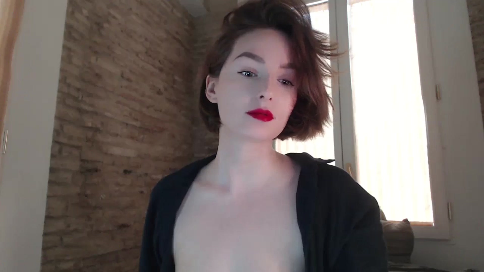 Gallery image thumbnail from Red_Lips_Girl's myfreecams stream on, 12/12/2023, 15:01 image 12 of 20