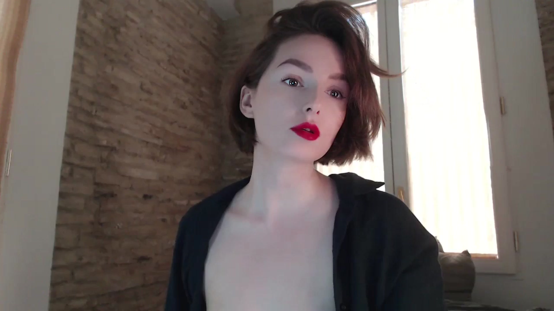 Gallery image thumbnail from Red_Lips_Girl's myfreecams stream on, 12/12/2023, 15:01 image 13 of 20