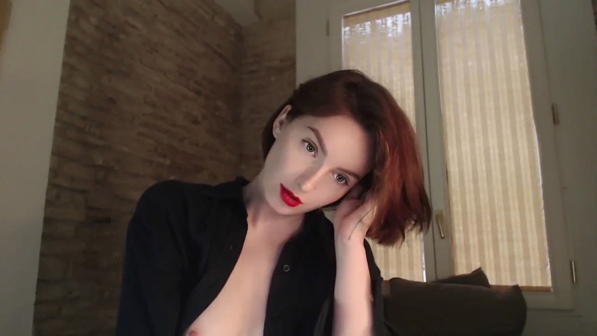 Gallery image thumbnail from Red_Lips_Girl's myfreecams stream on, 12/12/2023, 17:13 image 4 of 20