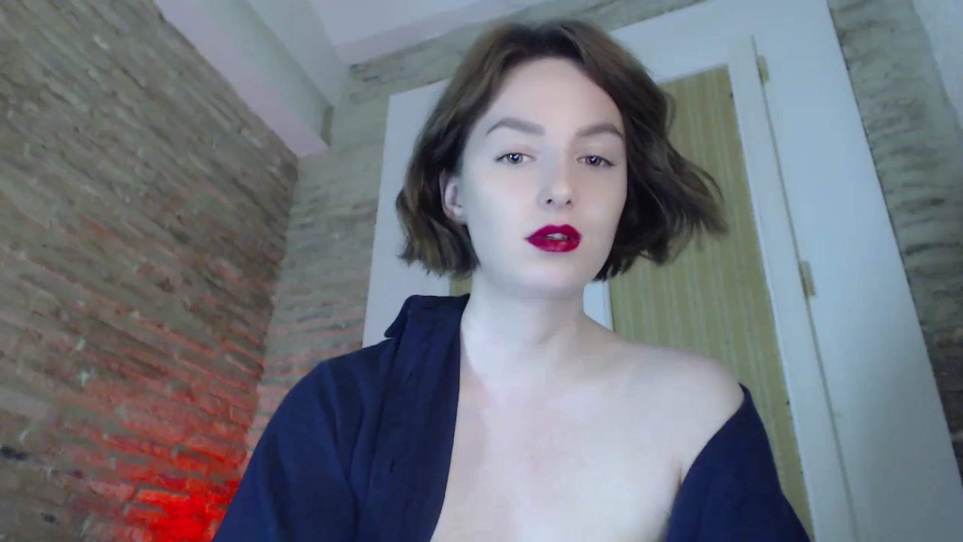 Gallery image thumbnail from Red_Lips_Girl's myfreecams stream on, 12/22/2023, 01:57 image 15 of 20