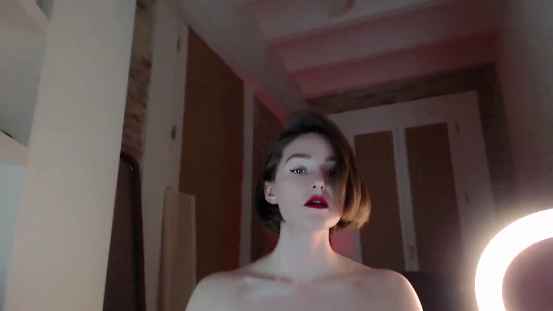 Gallery image thumbnail from Red_Lips_Girl's myfreecams stream on, 12/28/2023, 24:28 image 9 of 20