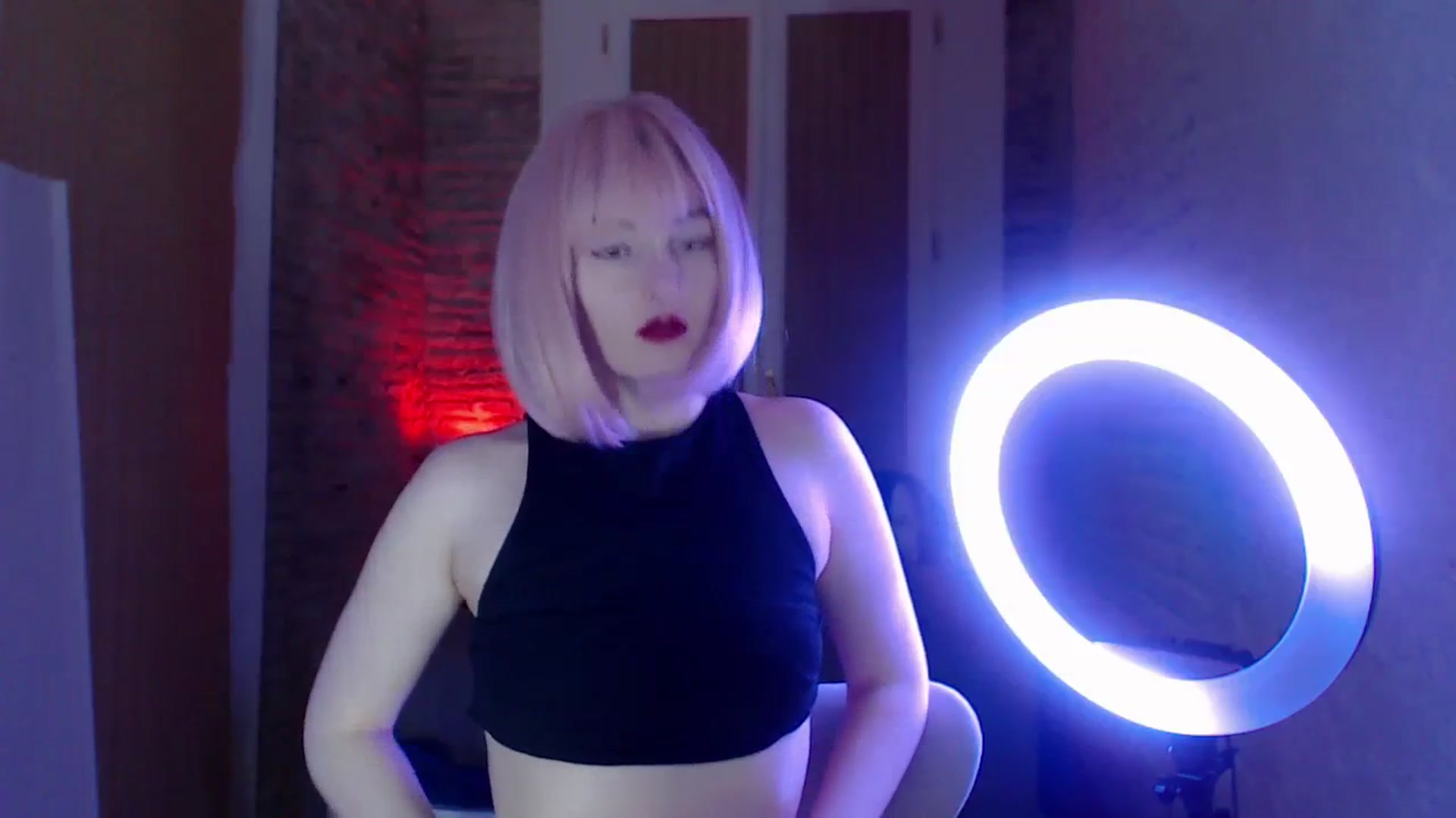 Gallery image thumbnail from Red_Lips_Girl's myfreecams stream on, 01/09/2024, 23:03 image 13 of 20
